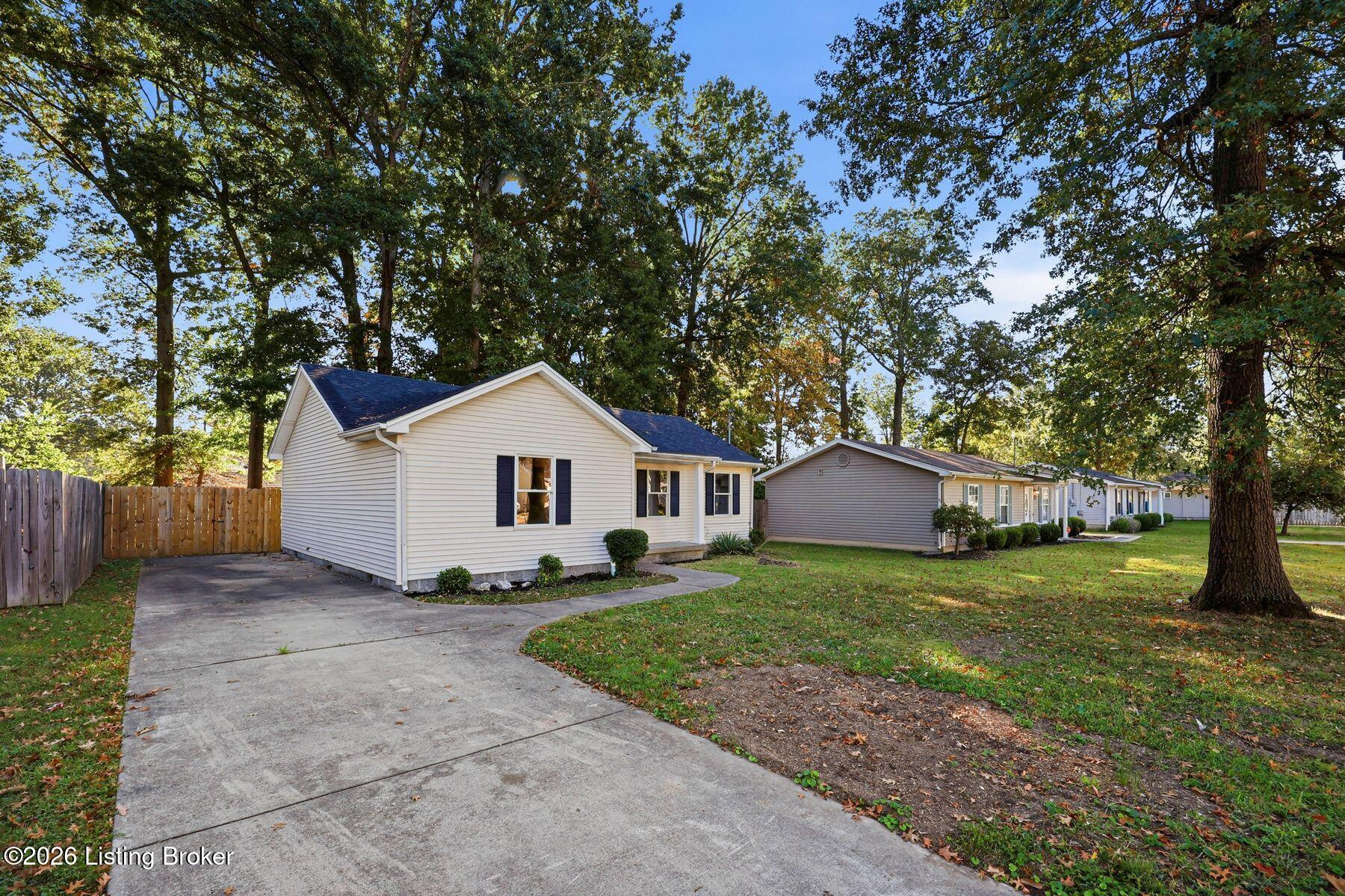 1430 Forest Dr Property Photo 15