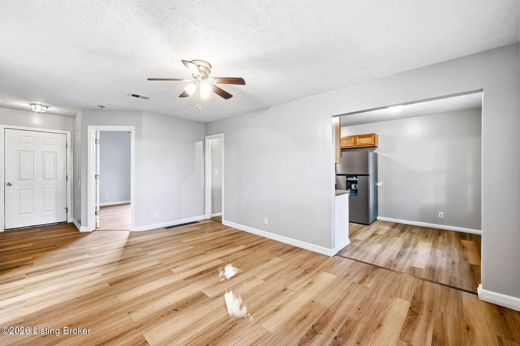 1430 Forest Dr Property Photo 21