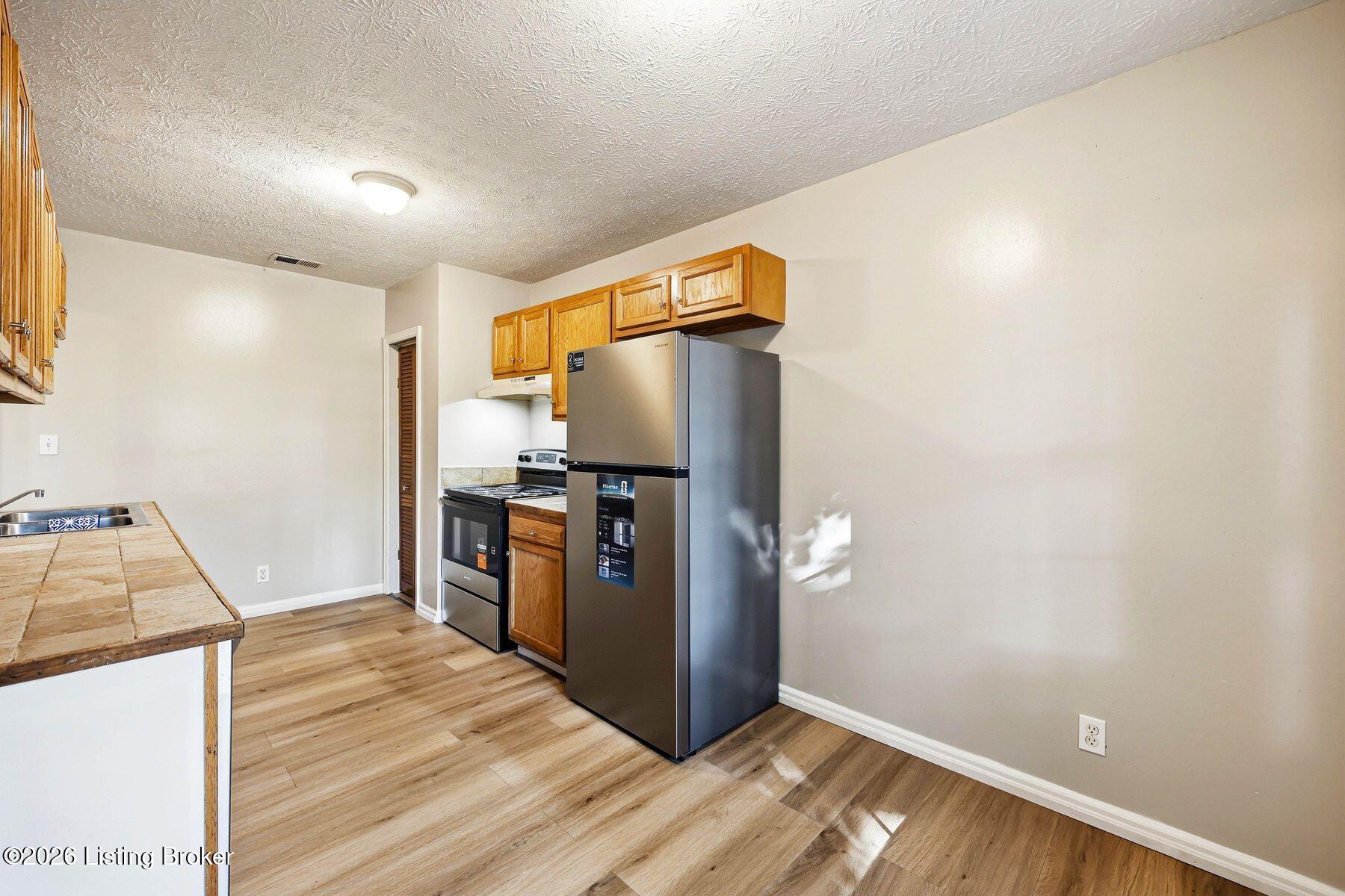 1430 Forest Dr Property Photo 26