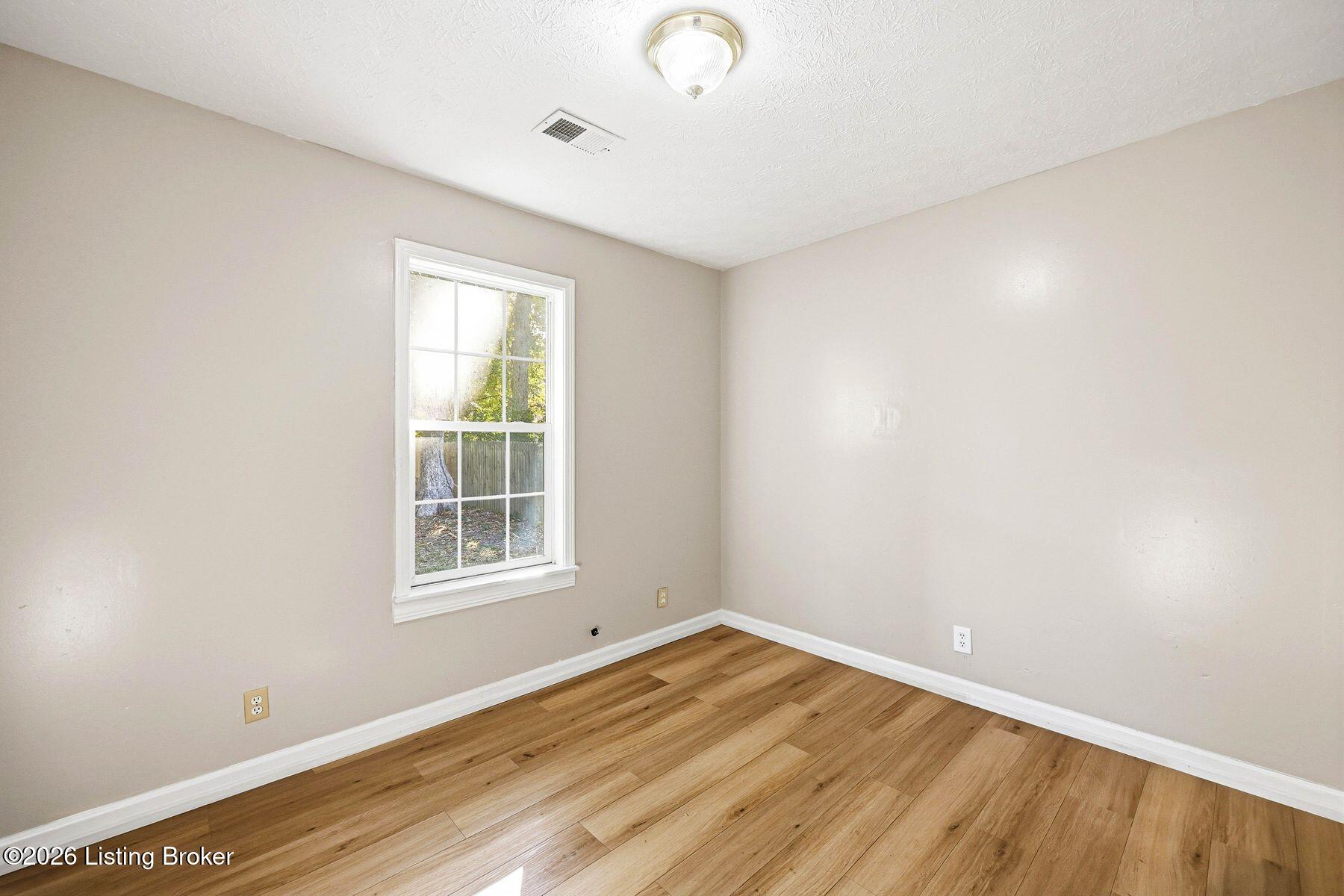 1430 Forest Dr Property Photo 33