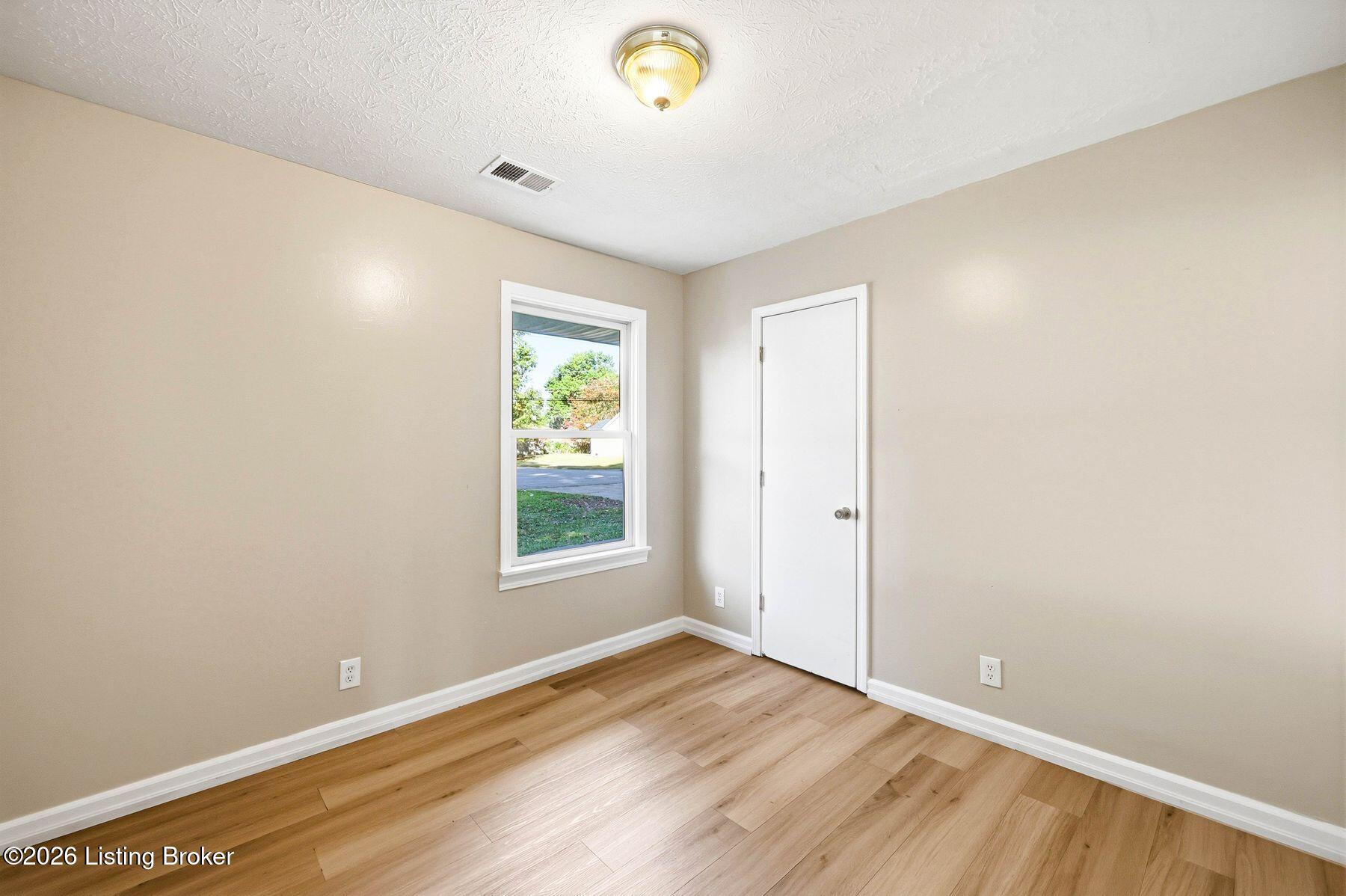 1430 Forest Dr Property Photo 35