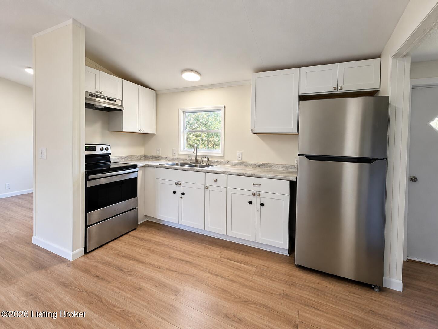 2209 Pfister Rd Property Photo 4