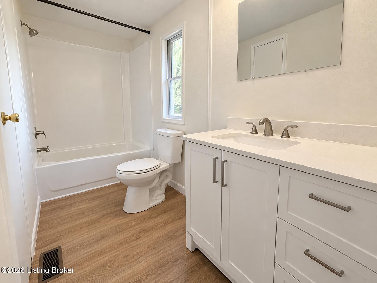 2209 Pfister Rd Property Photo 8