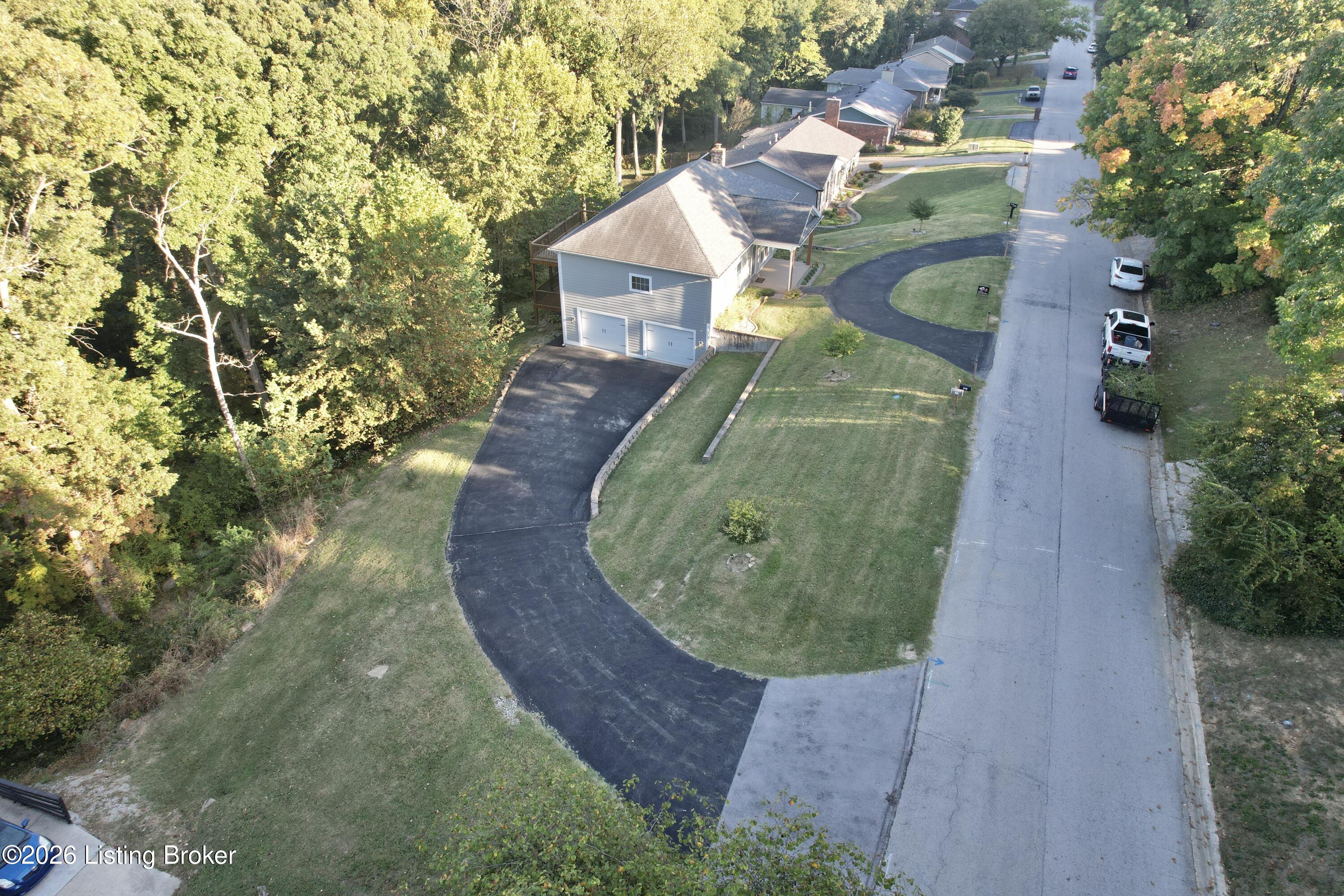 2718 Windsor Forest Dr Property Photo 11