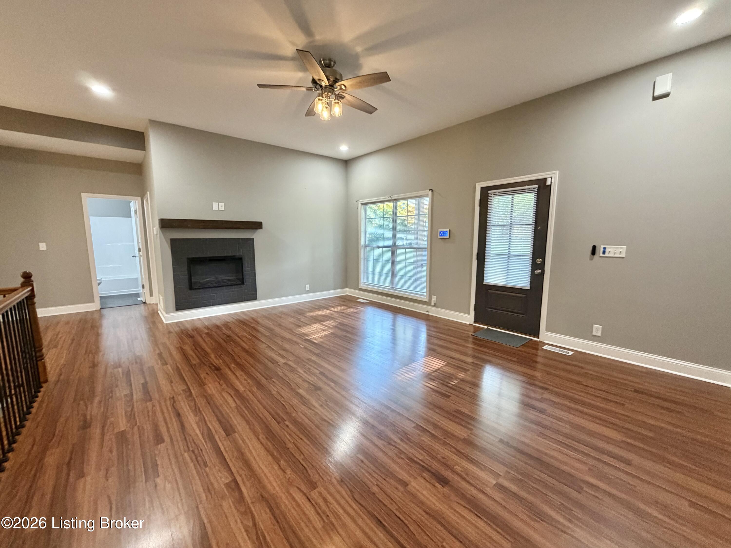 2718 Windsor Forest Dr Property Photo 31