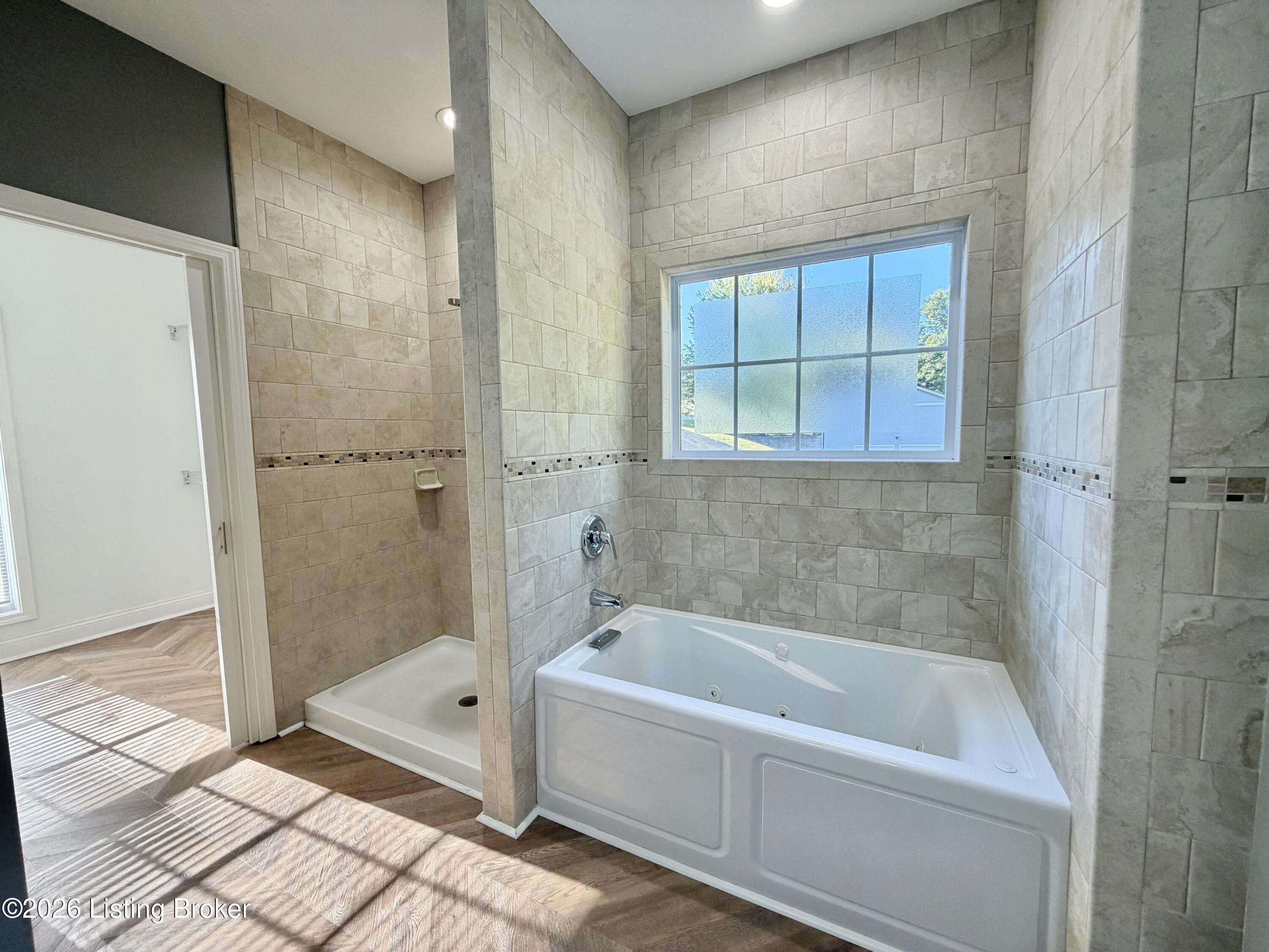 2718 Windsor Forest Dr Property Photo 34