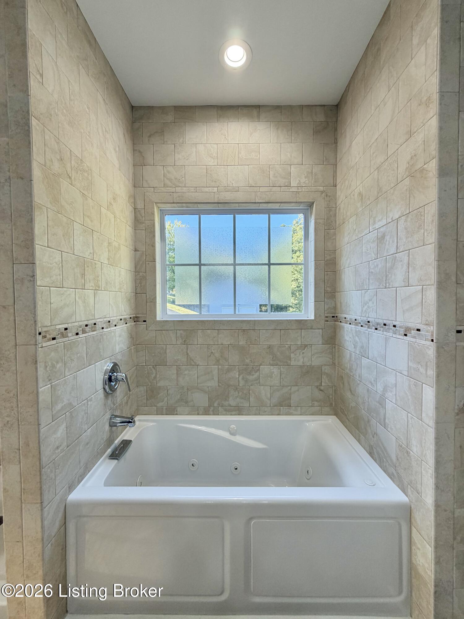 2718 Windsor Forest Dr Property Photo 41