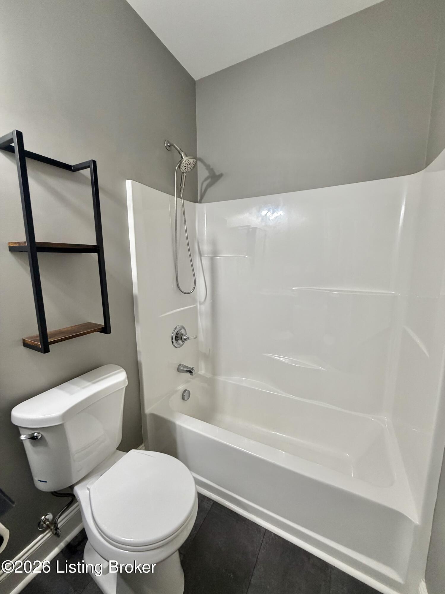 2718 Windsor Forest Dr Property Photo 56