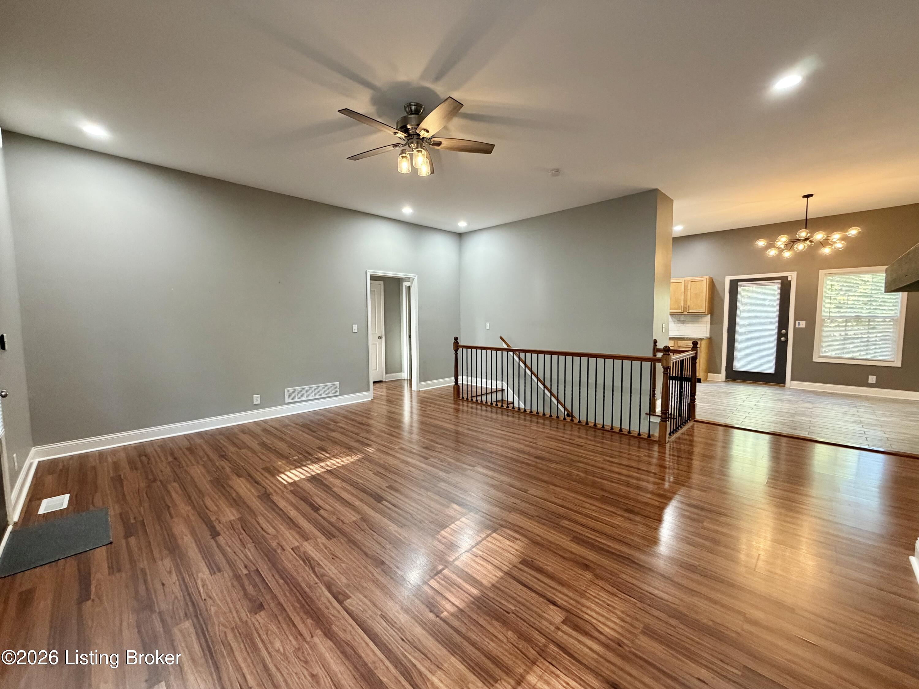 2718 Windsor Forest Dr Property Photo 65