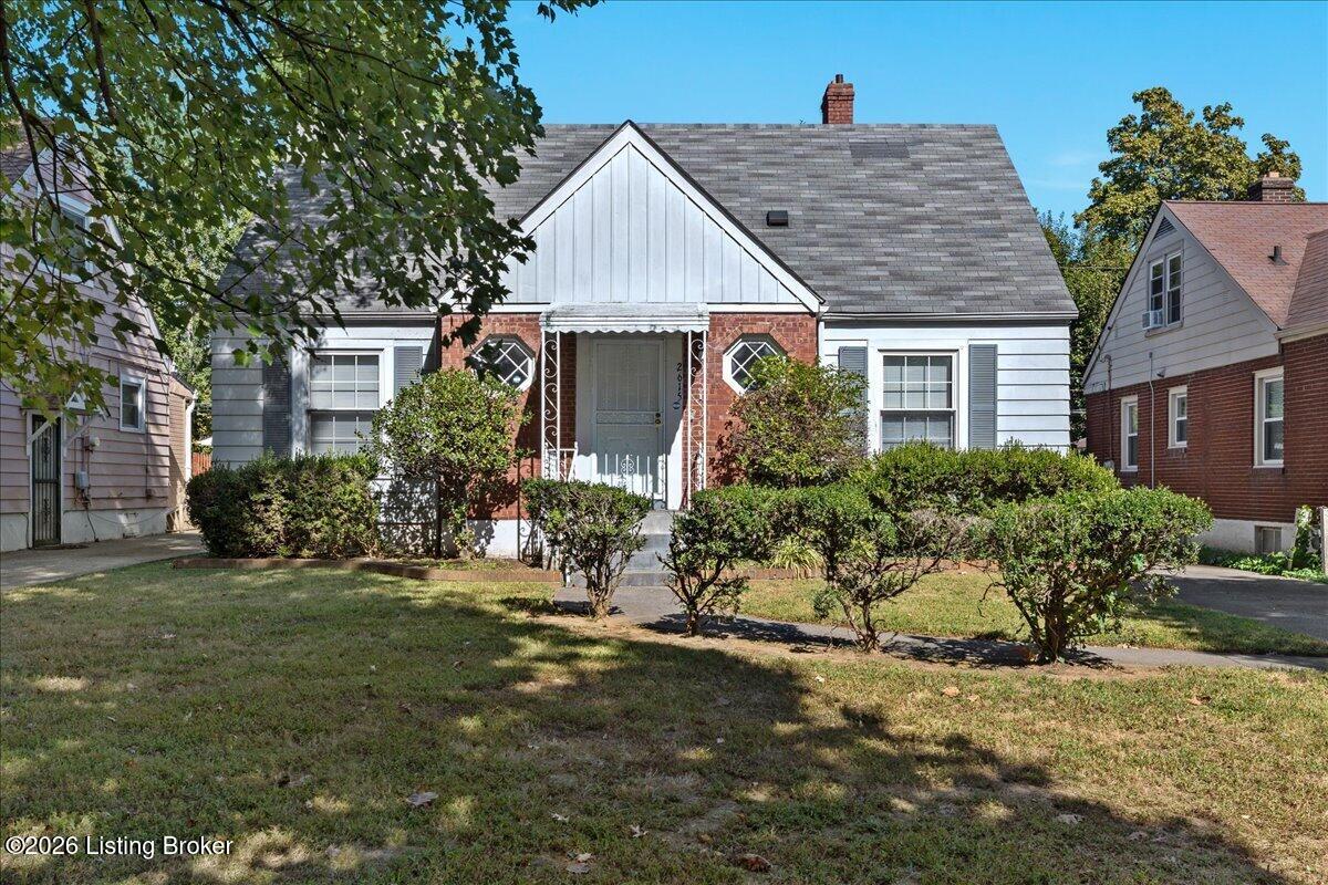 2615 Algonquin Pkwy Property Photo 1
