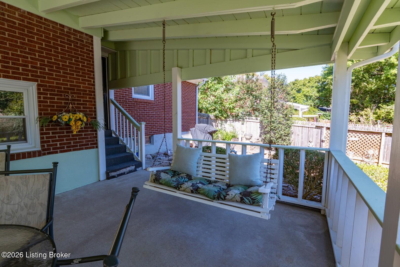 8201 Terry Rd Property Photo 8