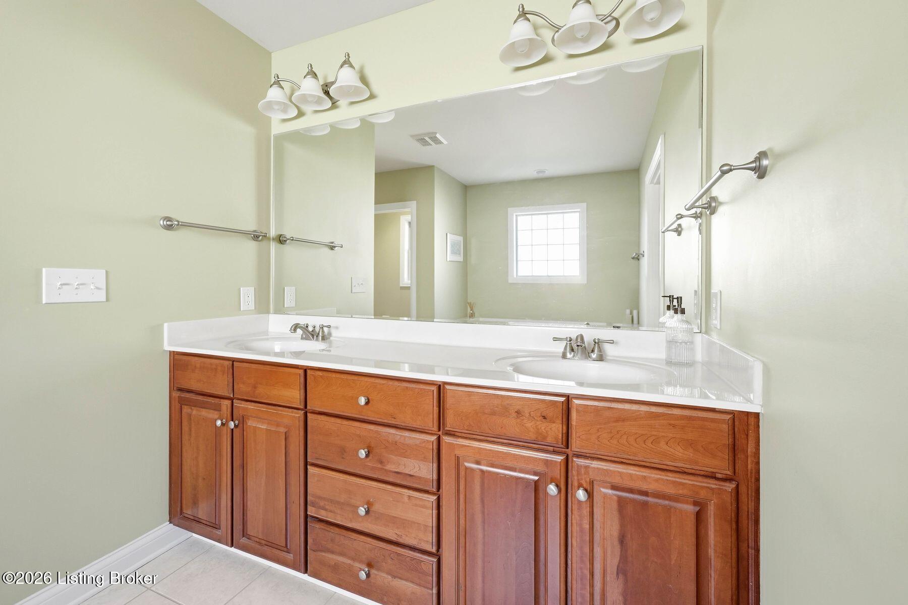 4609 Stone Lakes Dr Property Photo 35