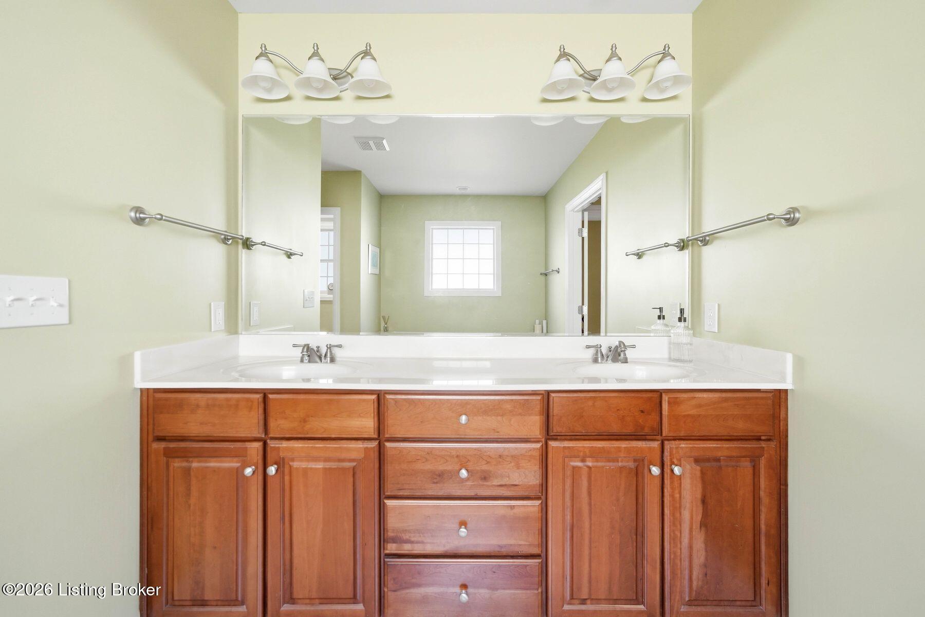 4609 Stone Lakes Dr Property Photo 36