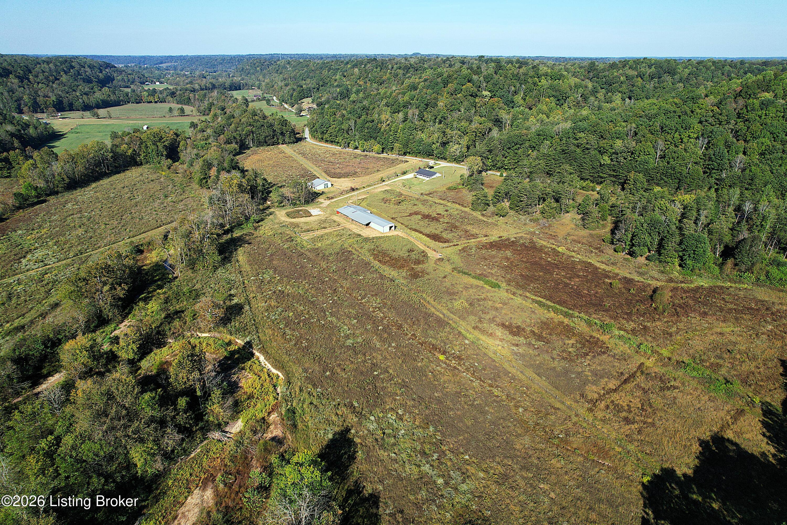 2902 Woods Creek Rd Property Photo 10
