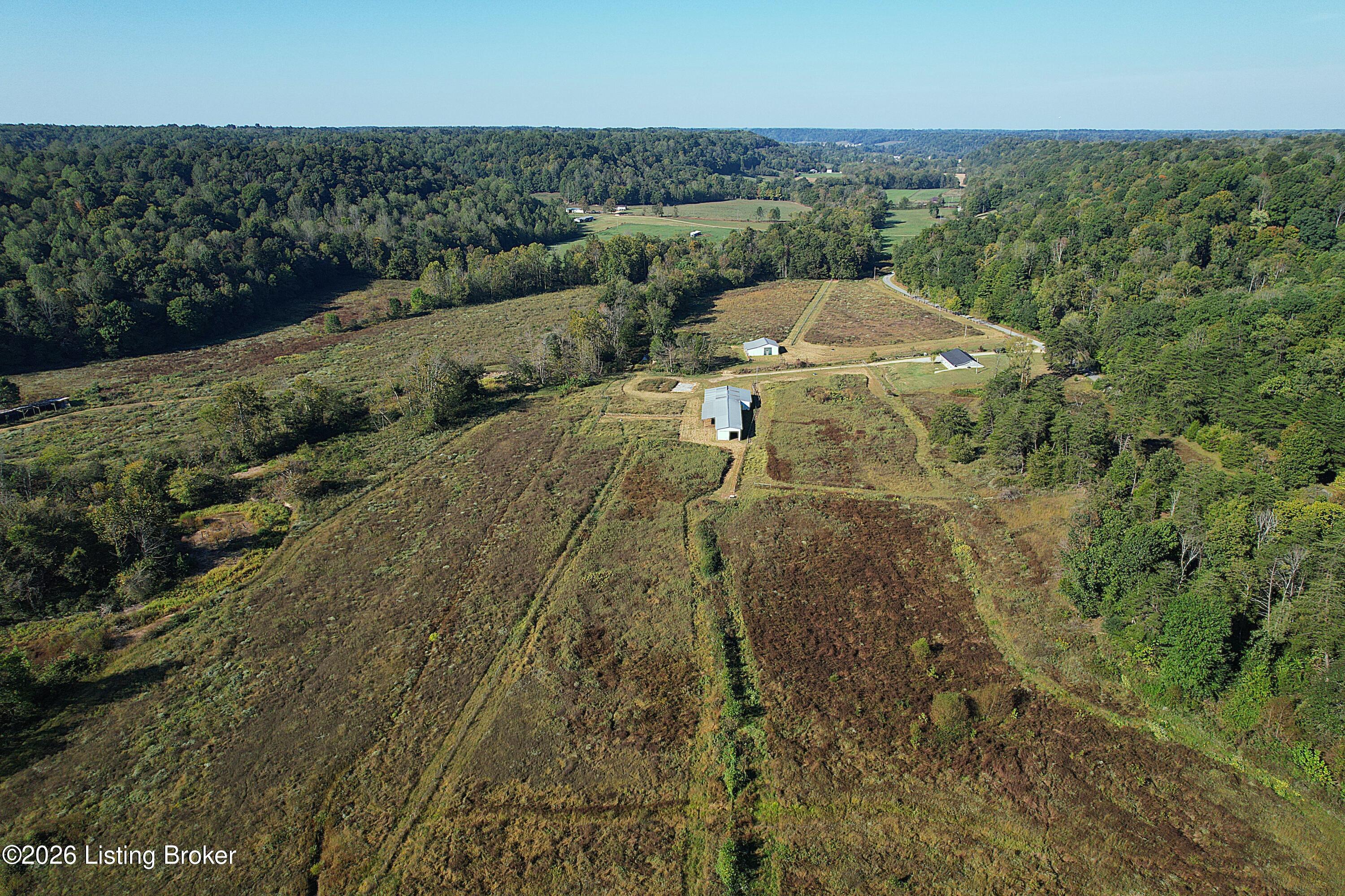 2902 Woods Creek Rd Property Photo 11