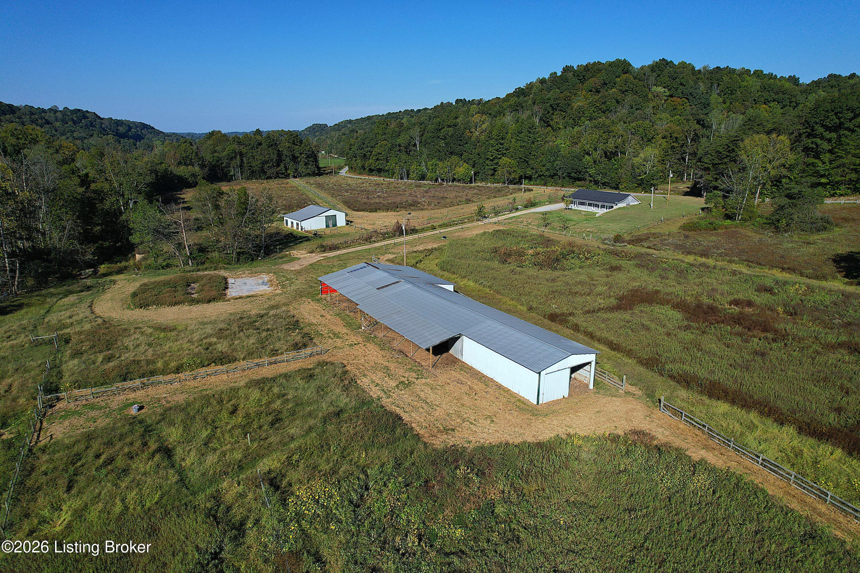 2902 Woods Creek Rd Property Photo 12