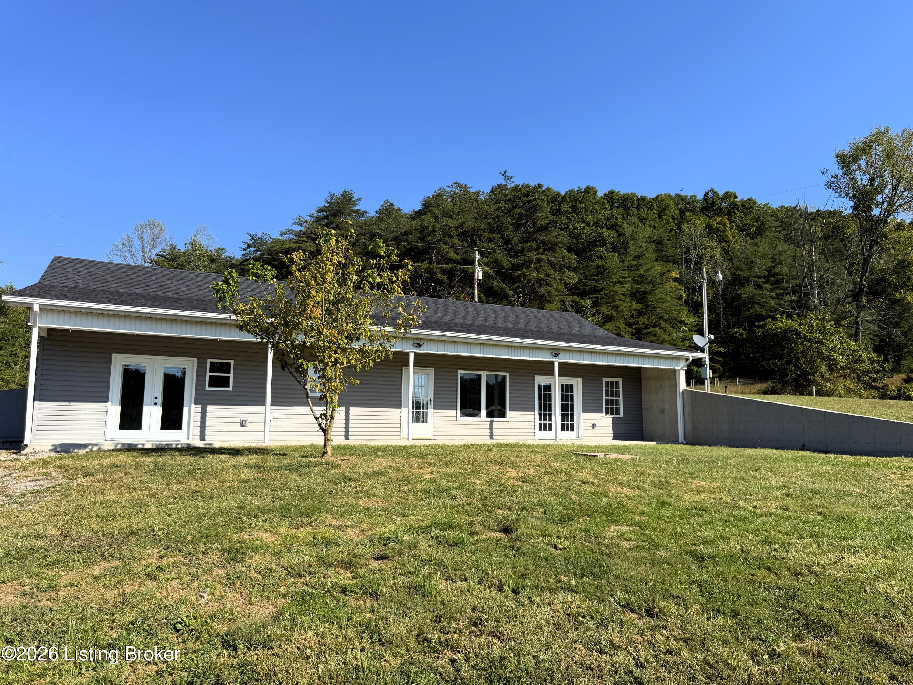2902 Woods Creek Rd Property Photo 45