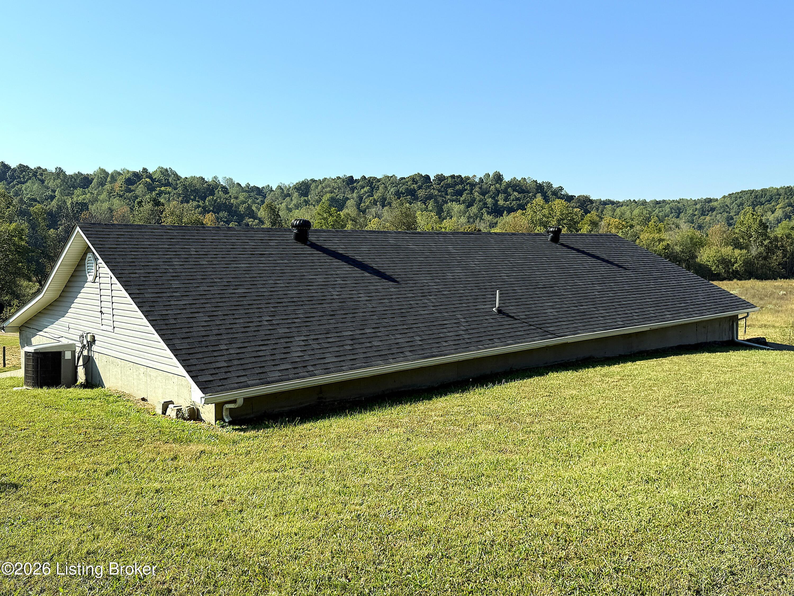 2902 Woods Creek Rd Property Photo 48