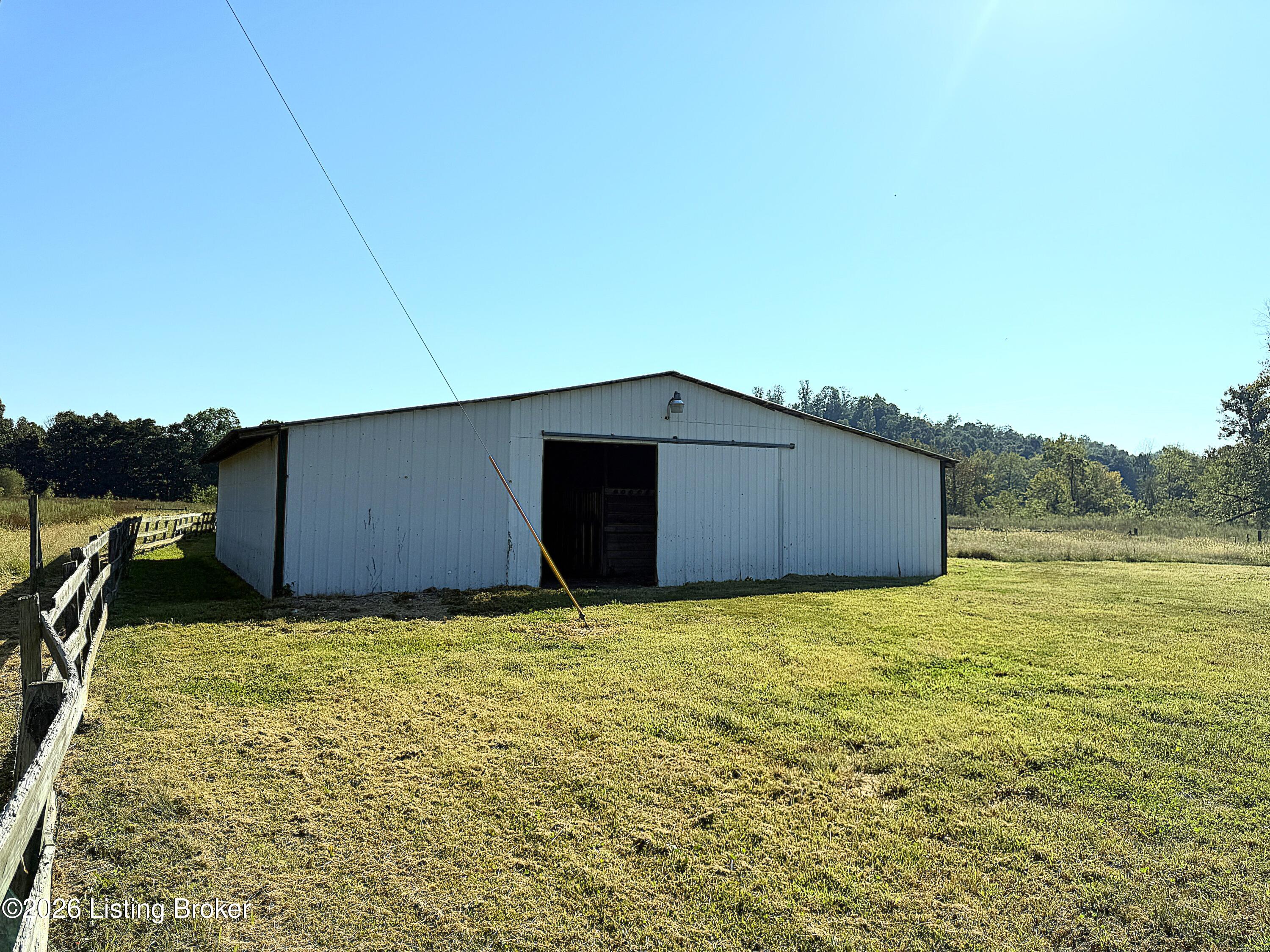 2902 Woods Creek Rd Property Photo 53