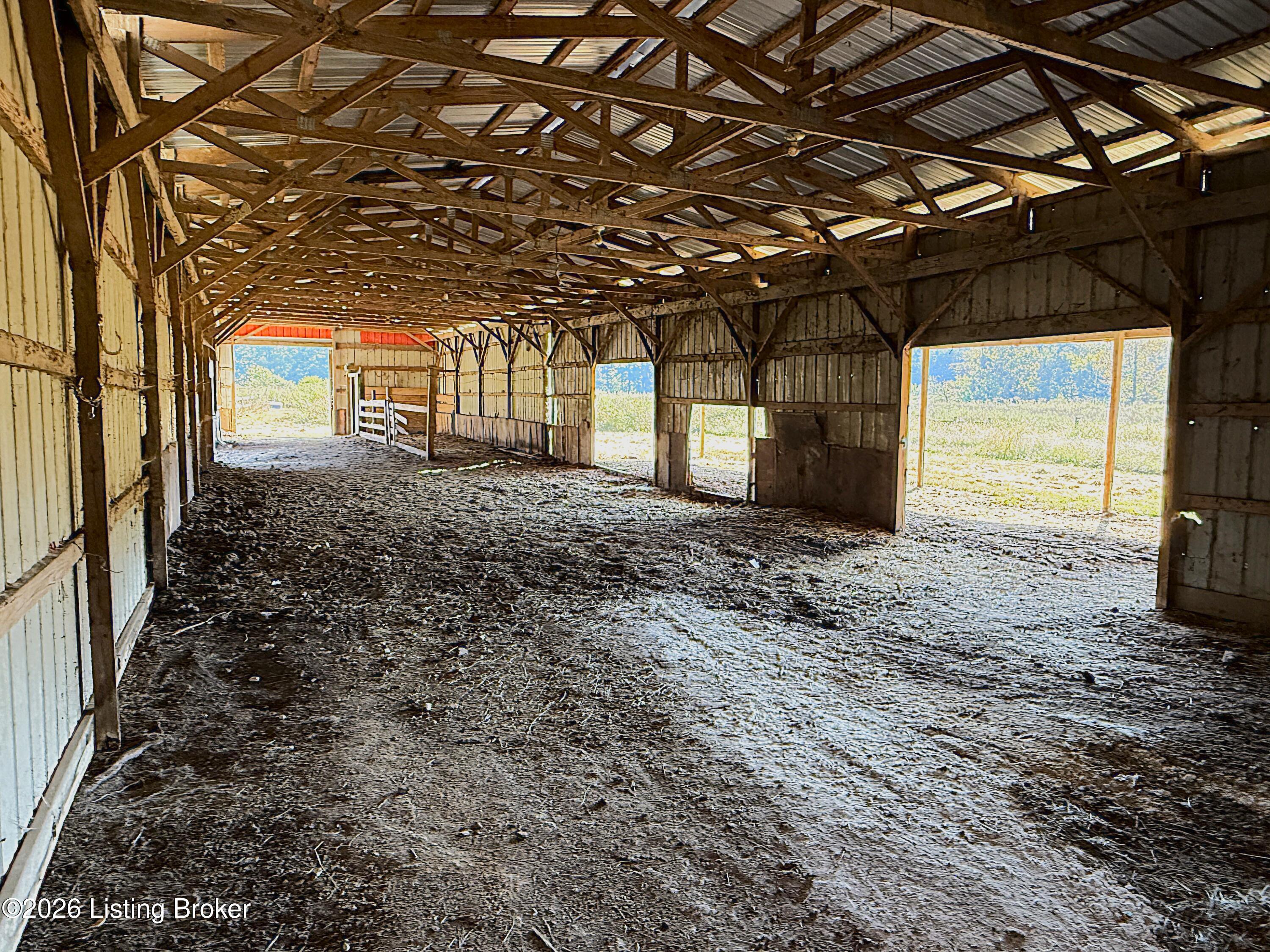 2902 Woods Creek Rd Property Photo 65