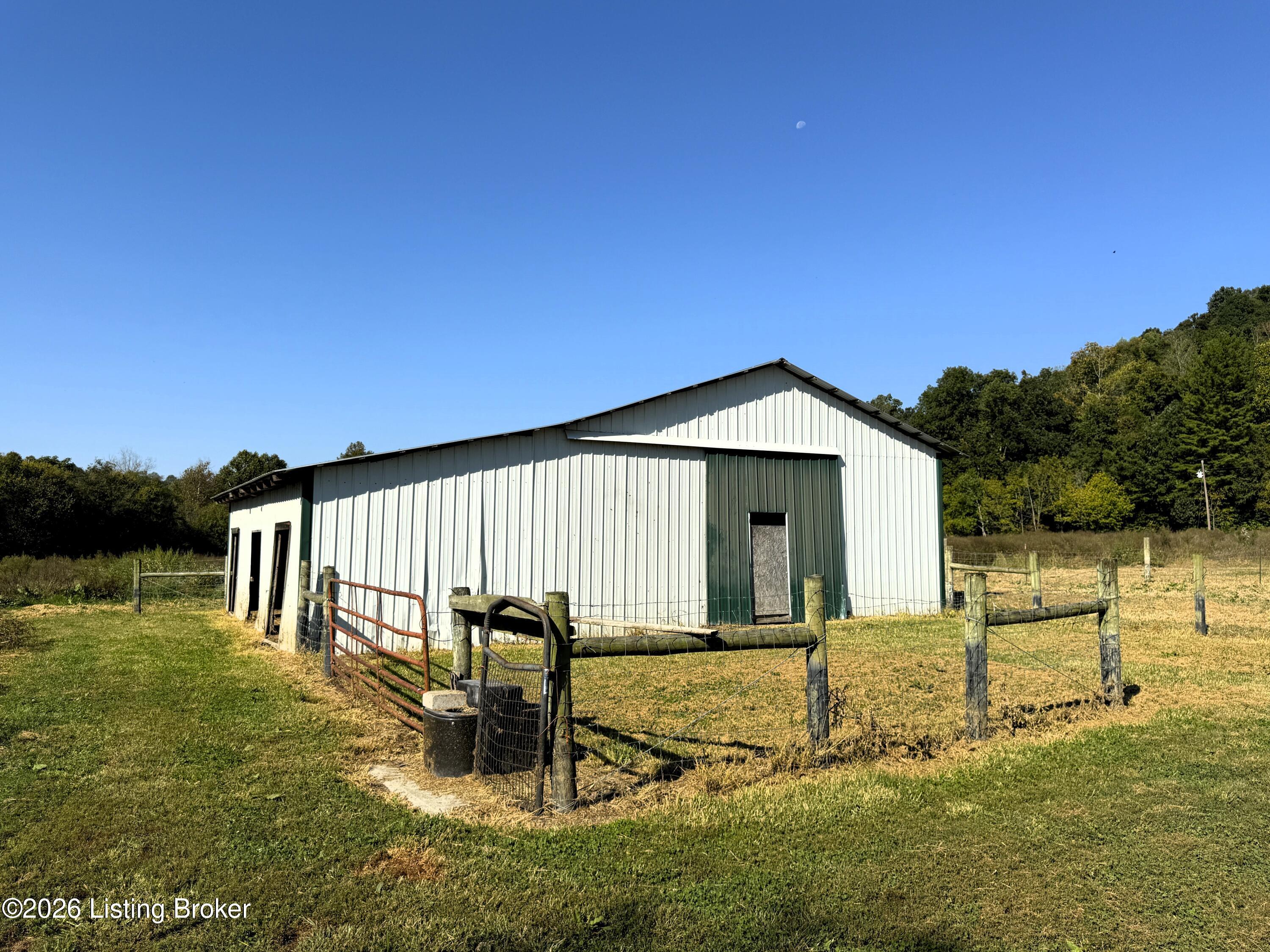 2902 Woods Creek Rd Property Photo 73