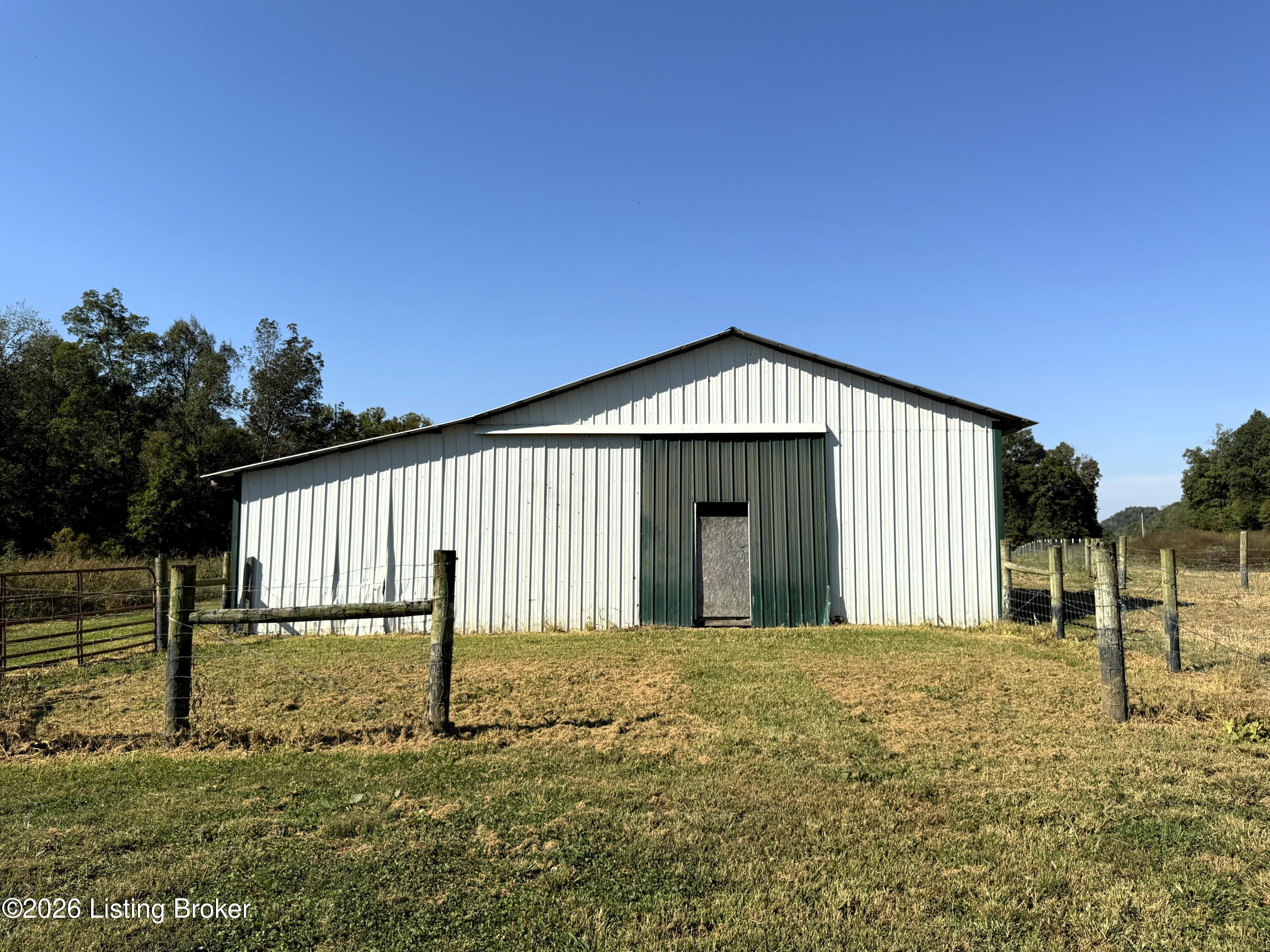 2902 Woods Creek Rd Property Photo 74