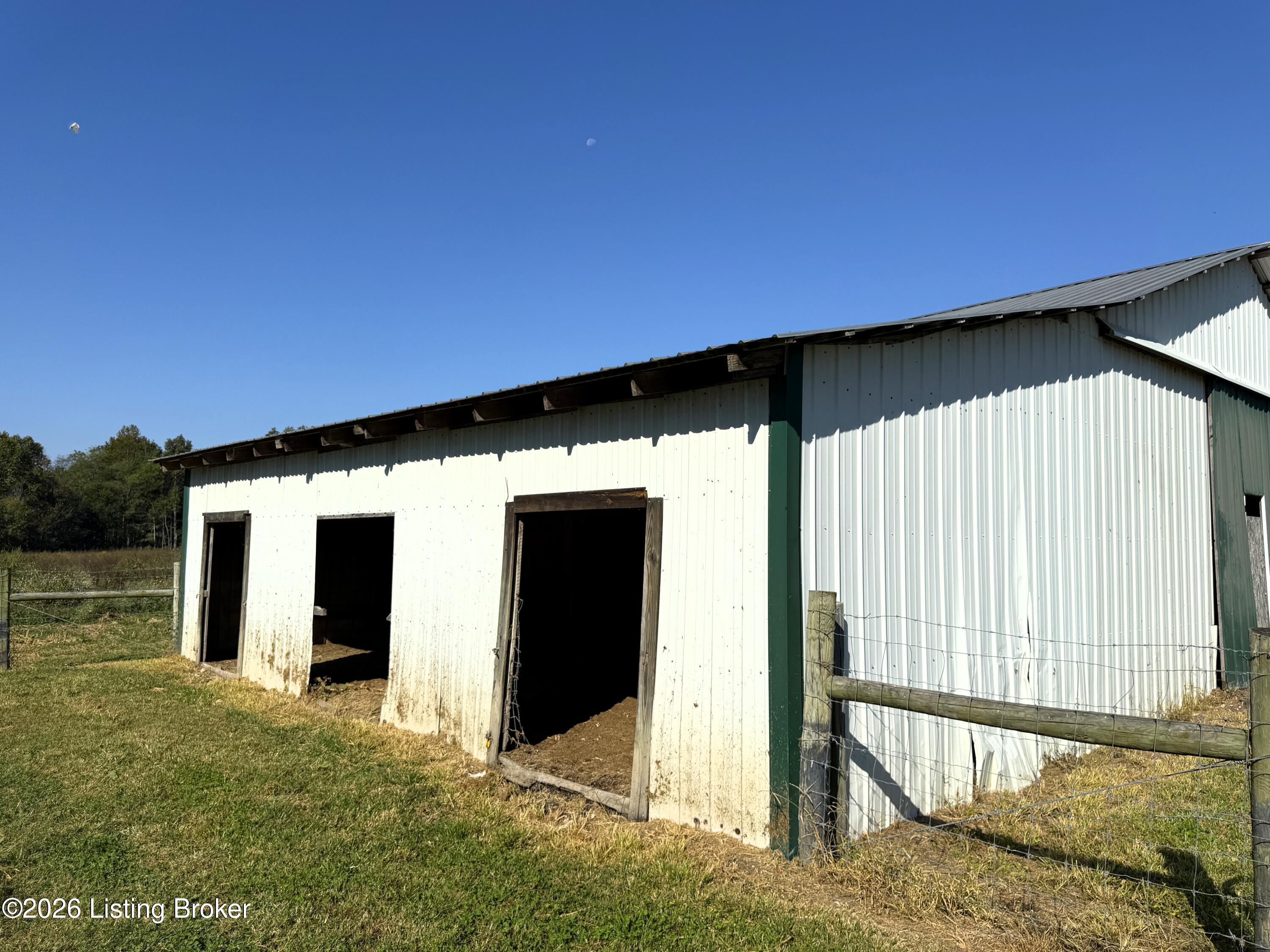 2902 Woods Creek Rd Property Photo 77