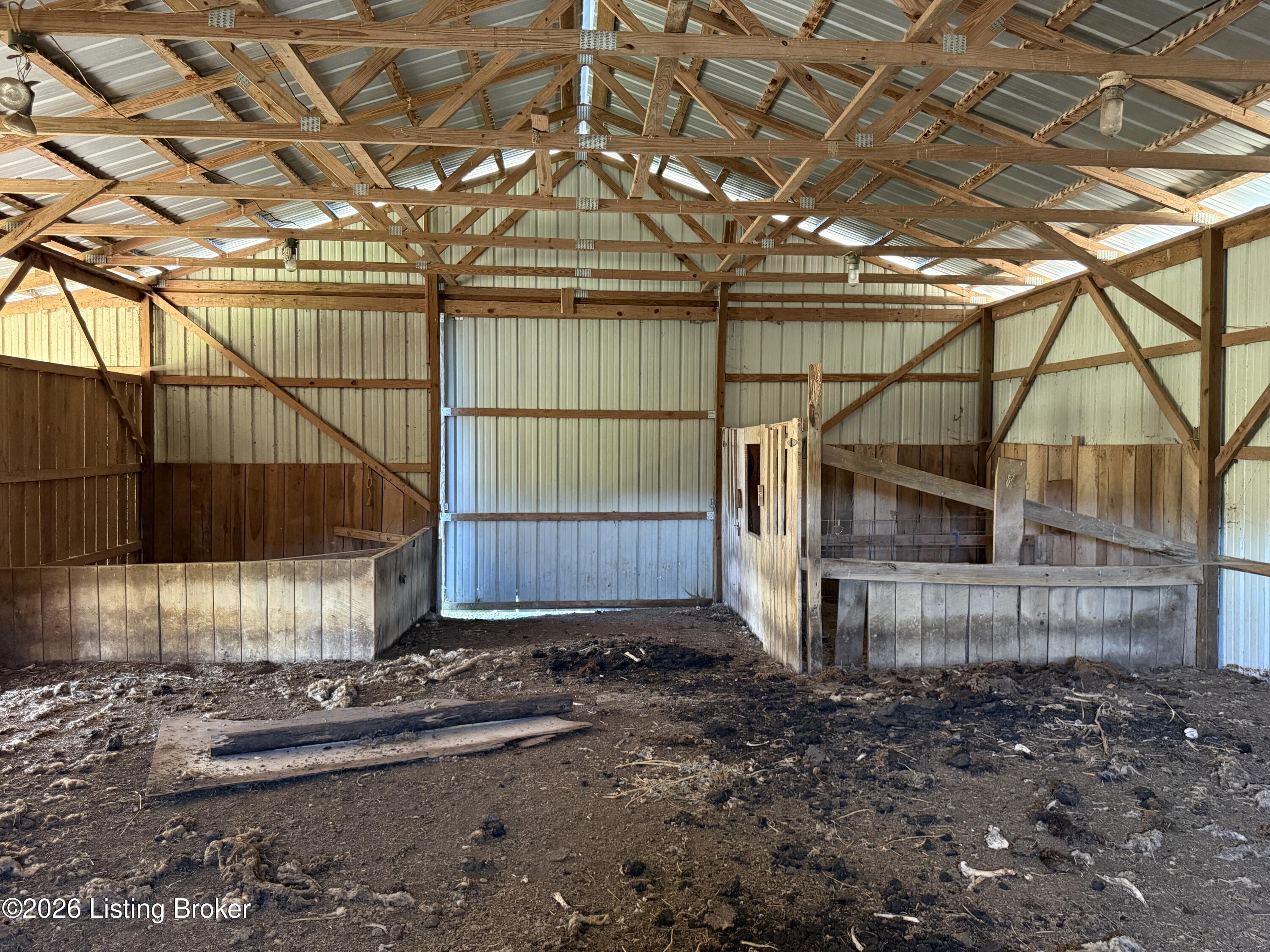 2902 Woods Creek Rd Property Photo 80