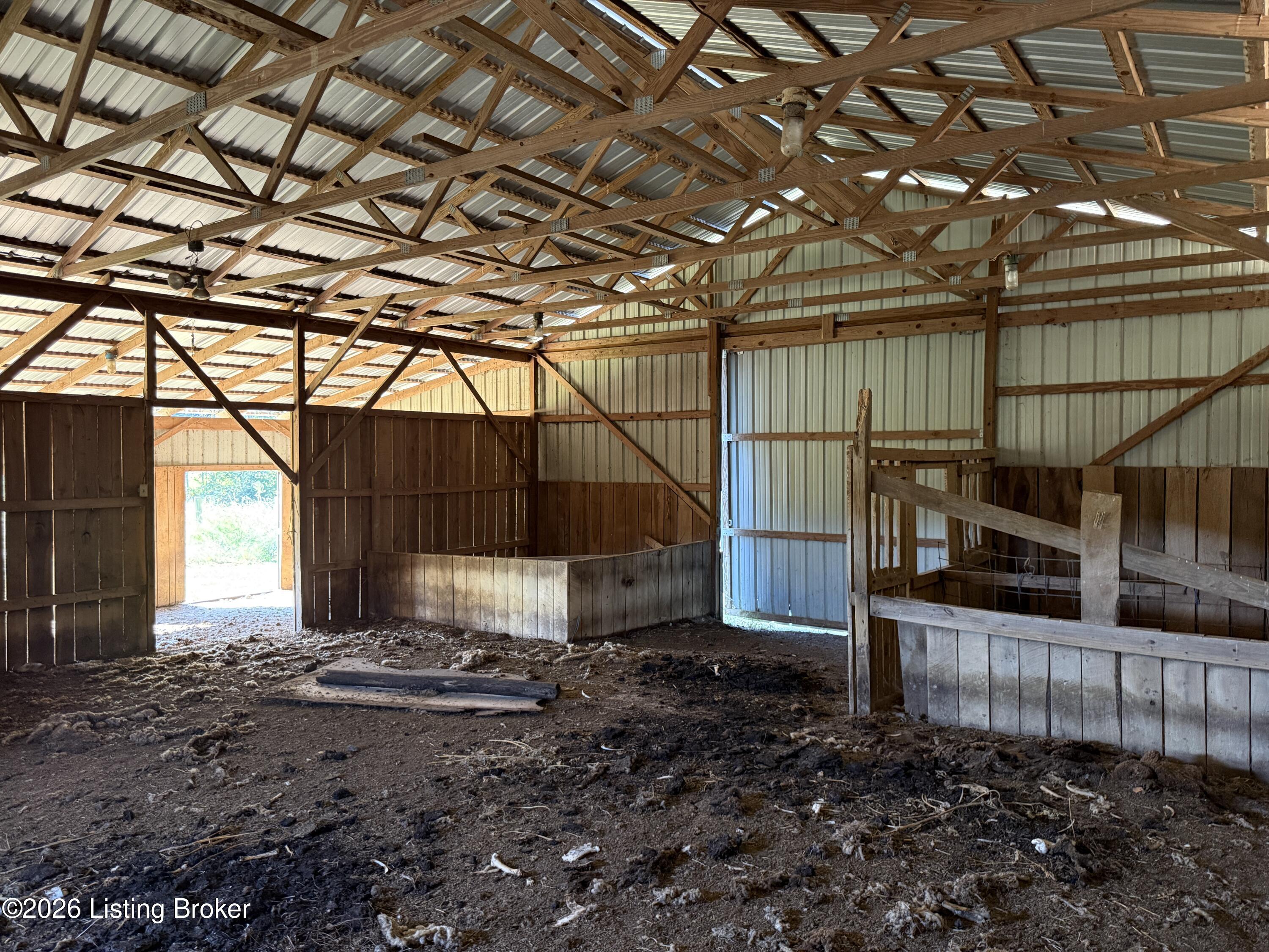 2902 Woods Creek Rd Property Photo 81