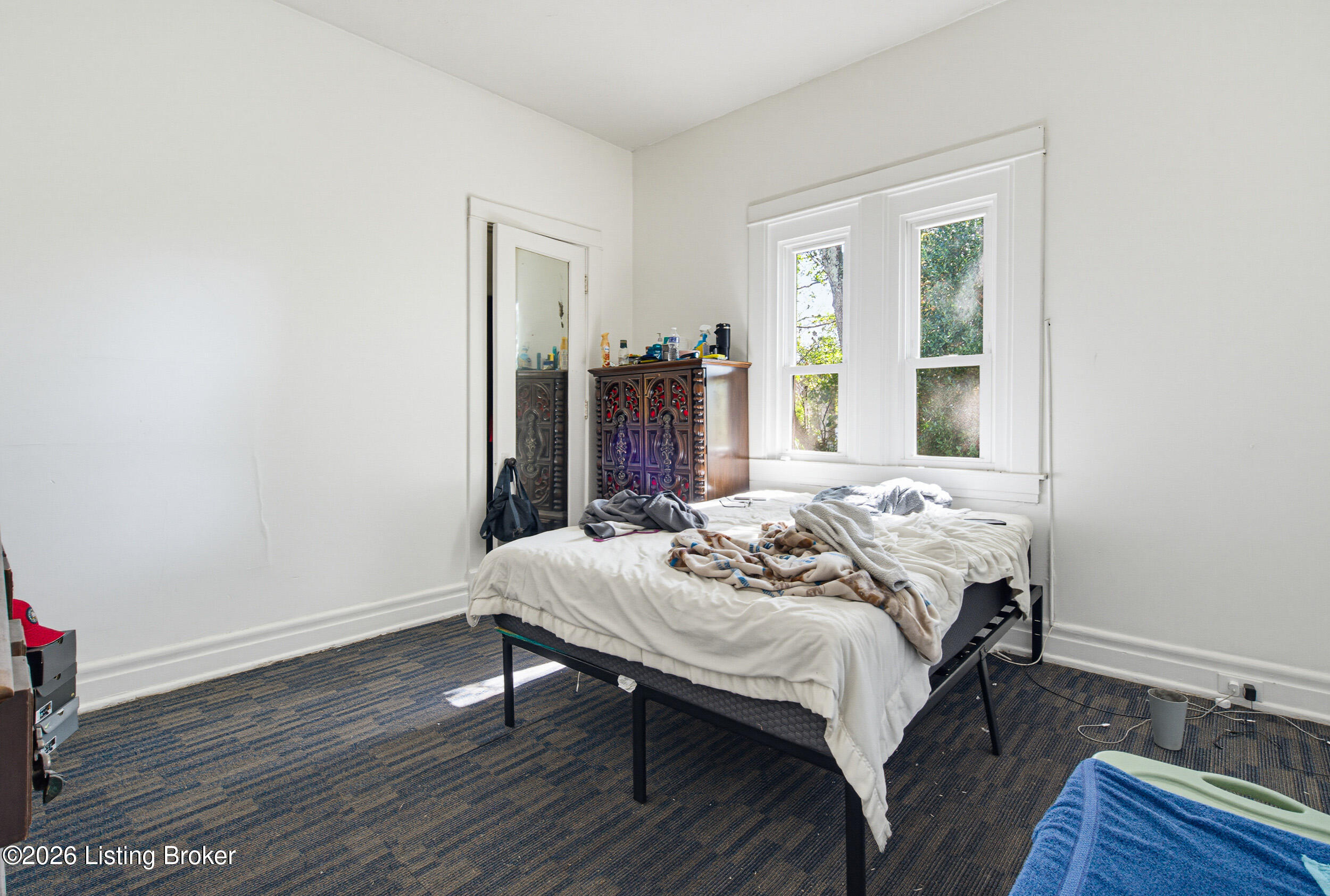 672 Cecil Ave Property Photo 22