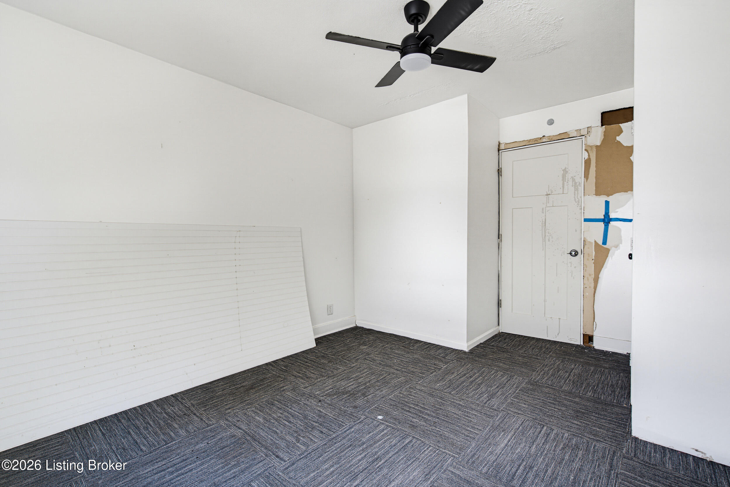 672 Cecil Ave Property Photo 42