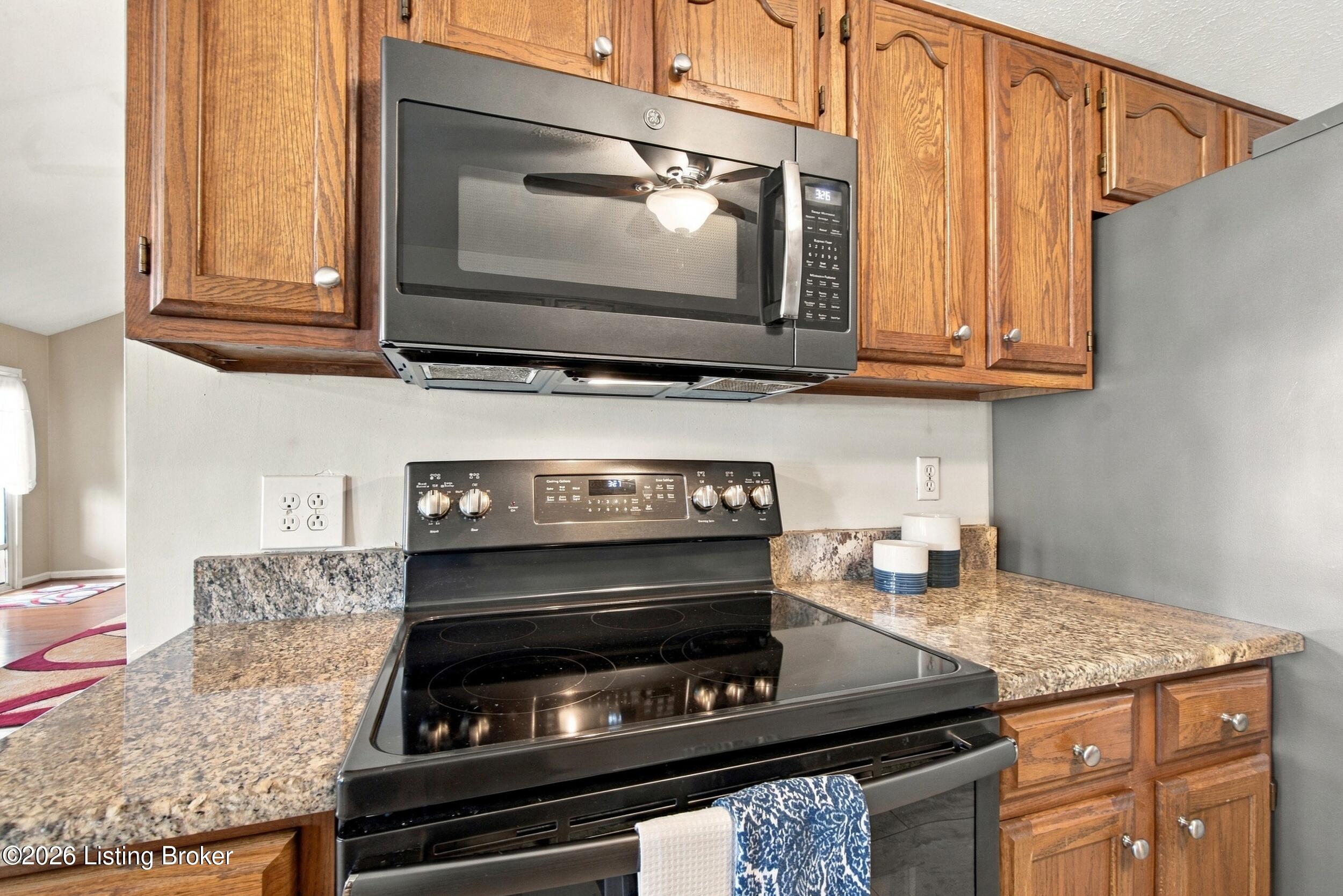 1318 Worth Ave Property Photo 15