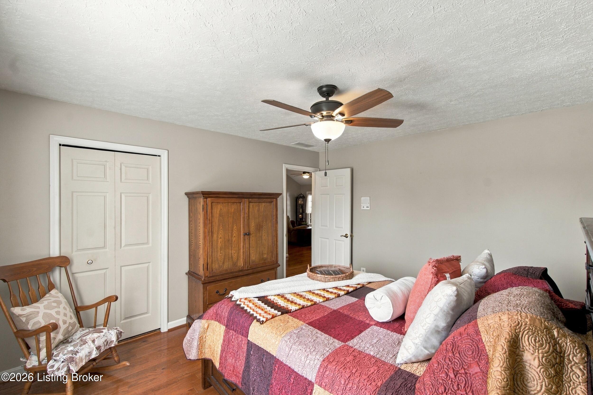 1318 Worth Ave Property Photo 27
