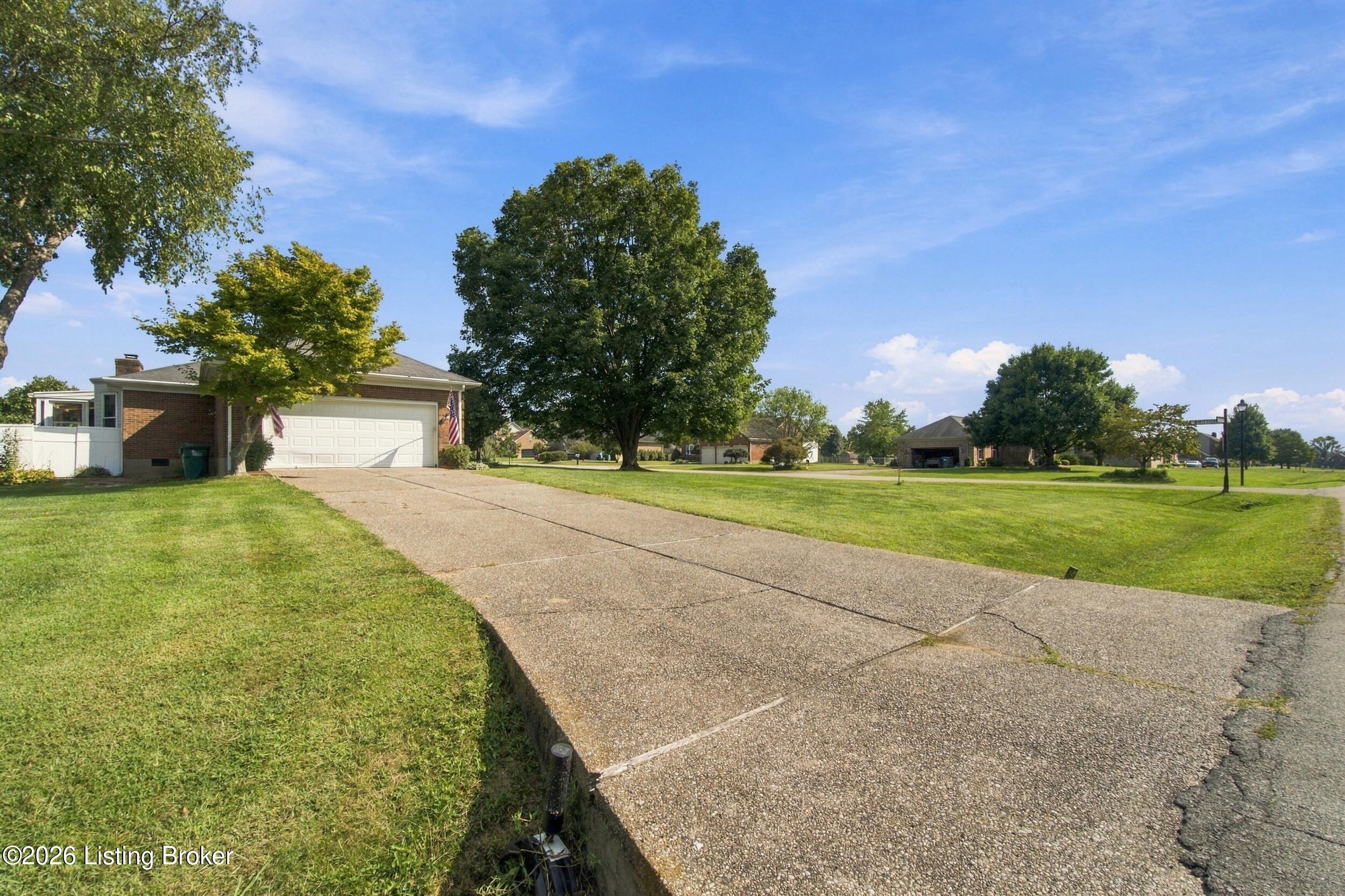 1318 Worth Ave Property Photo 42
