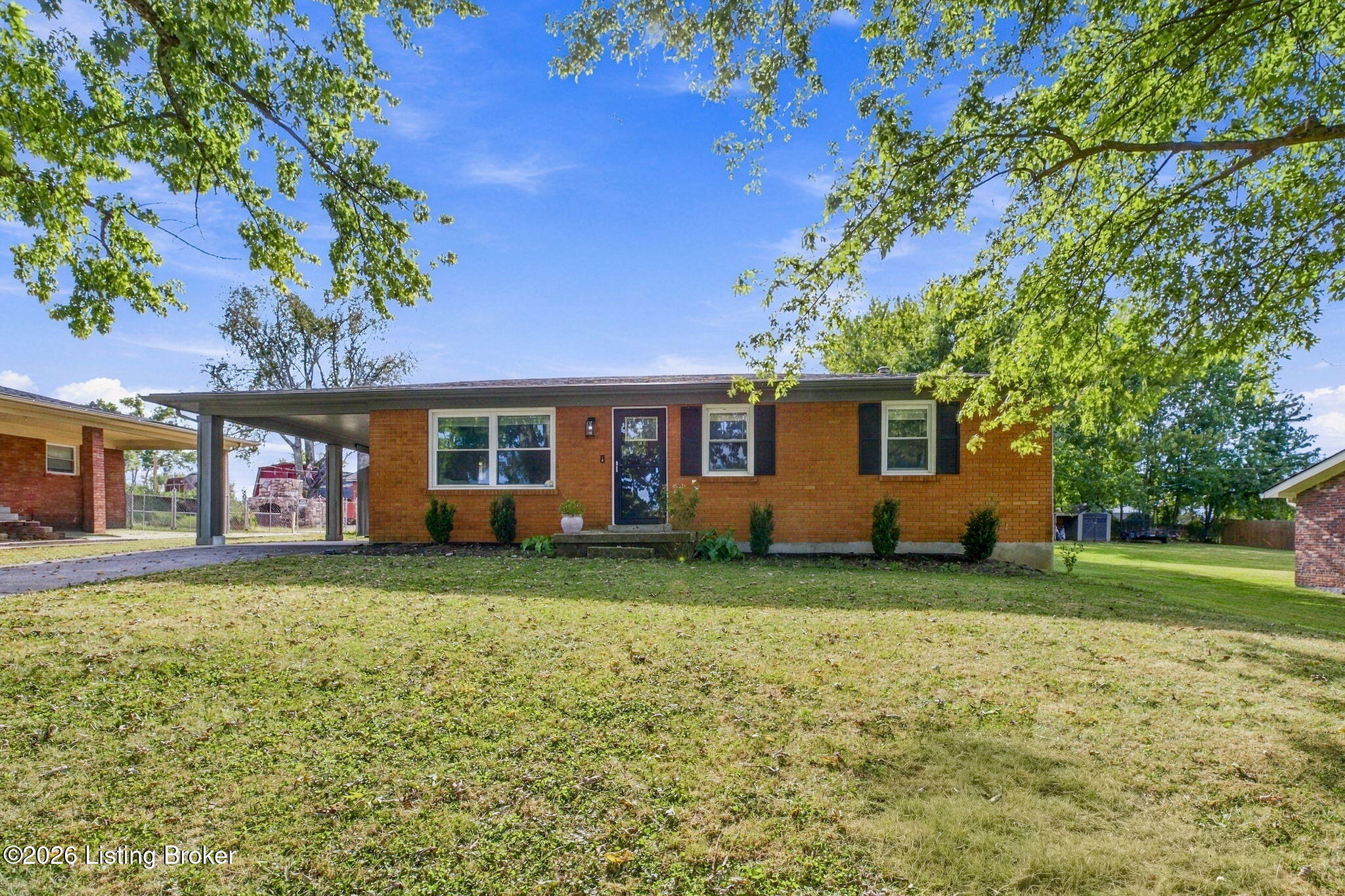 209 Riverview Ln Property Photo 12