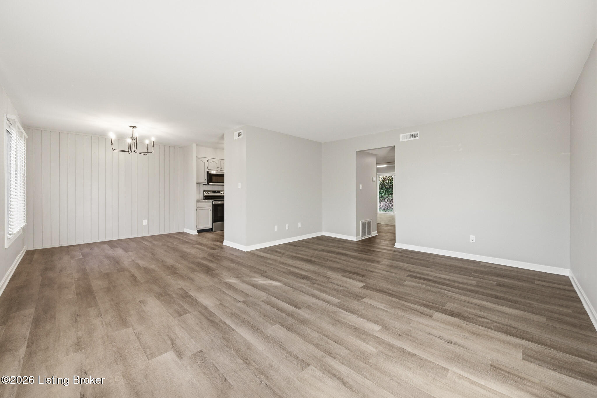 4001 Stoneview Dr Unit 2 Property Photo 3