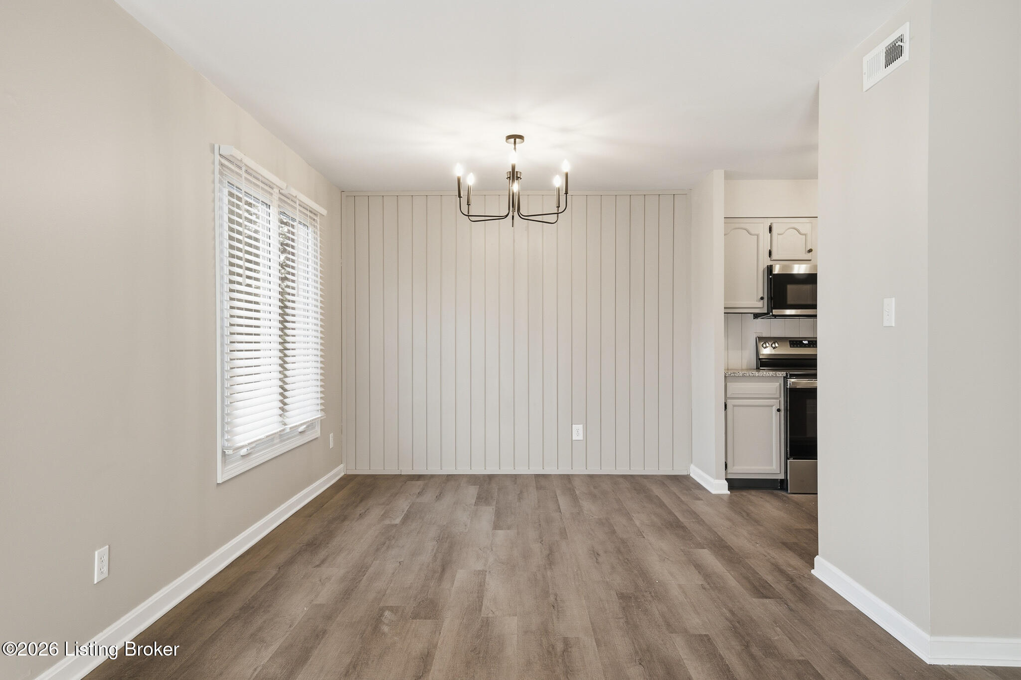 4001 Stoneview Dr Unit 2 Property Photo 6