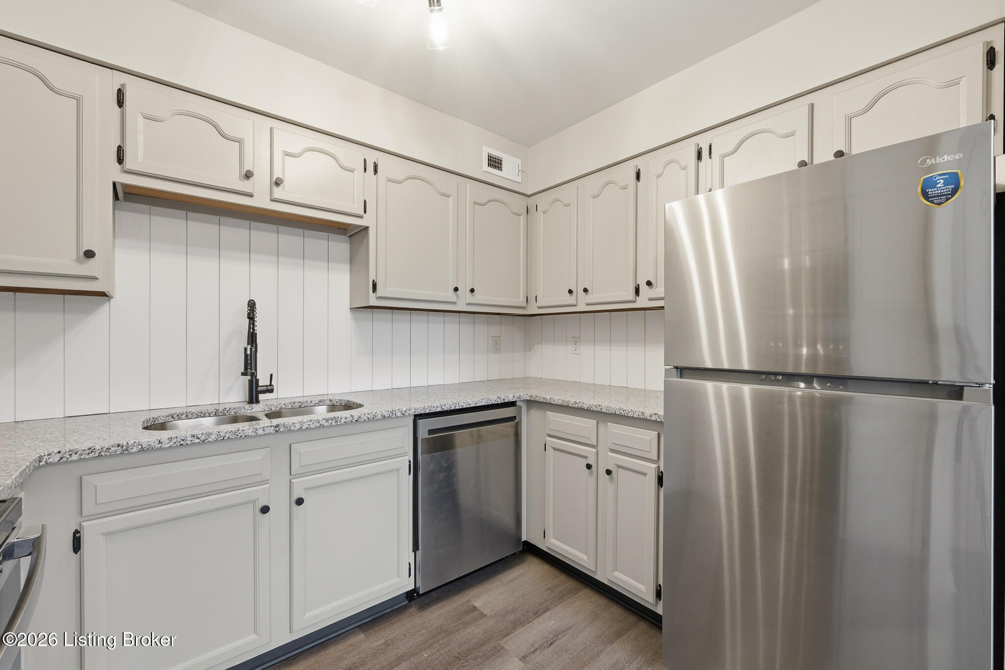 4001 Stoneview Dr Unit 2 Property Photo 12