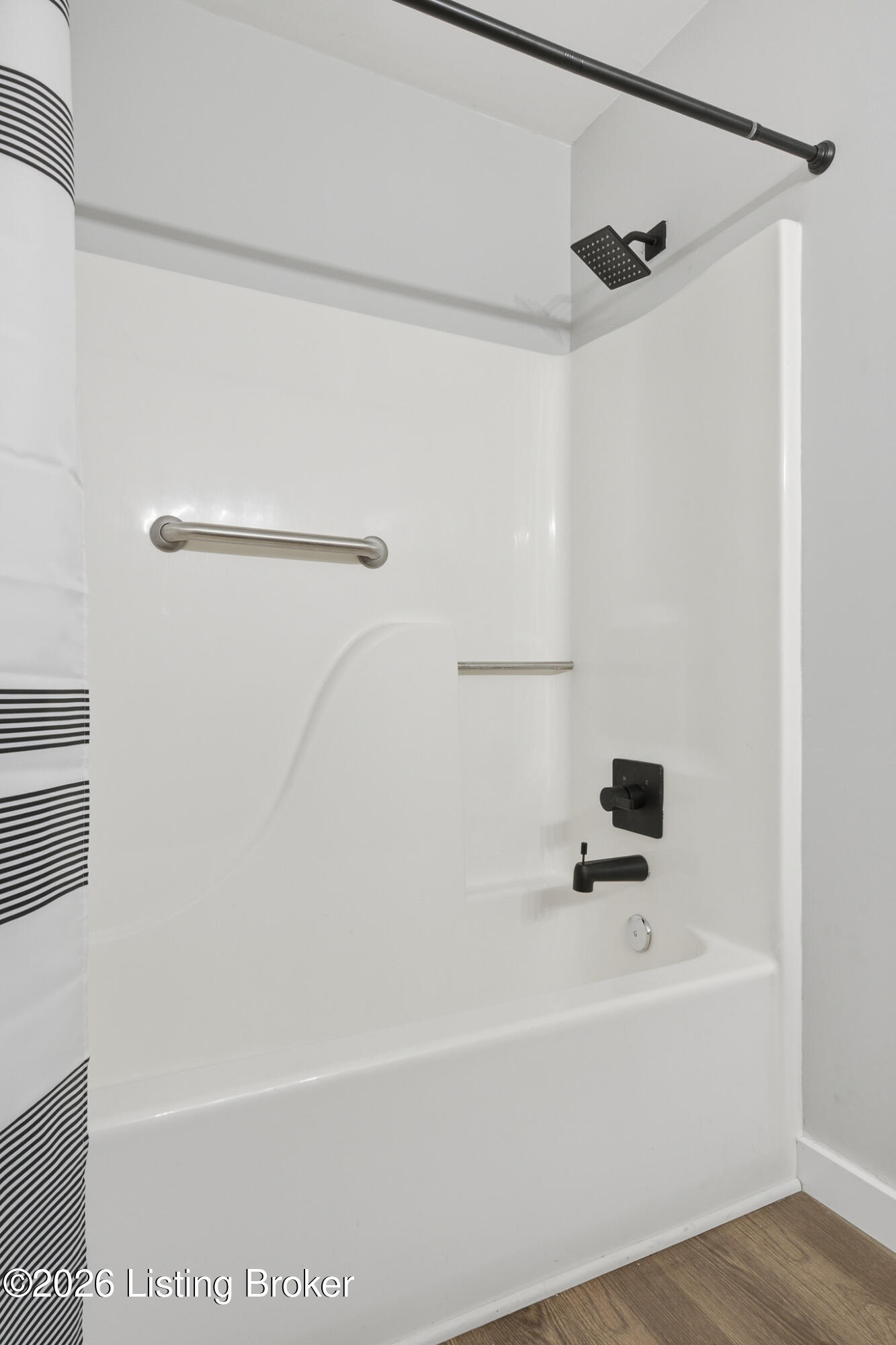 4001 Stoneview Dr Unit 2 Property Photo 17