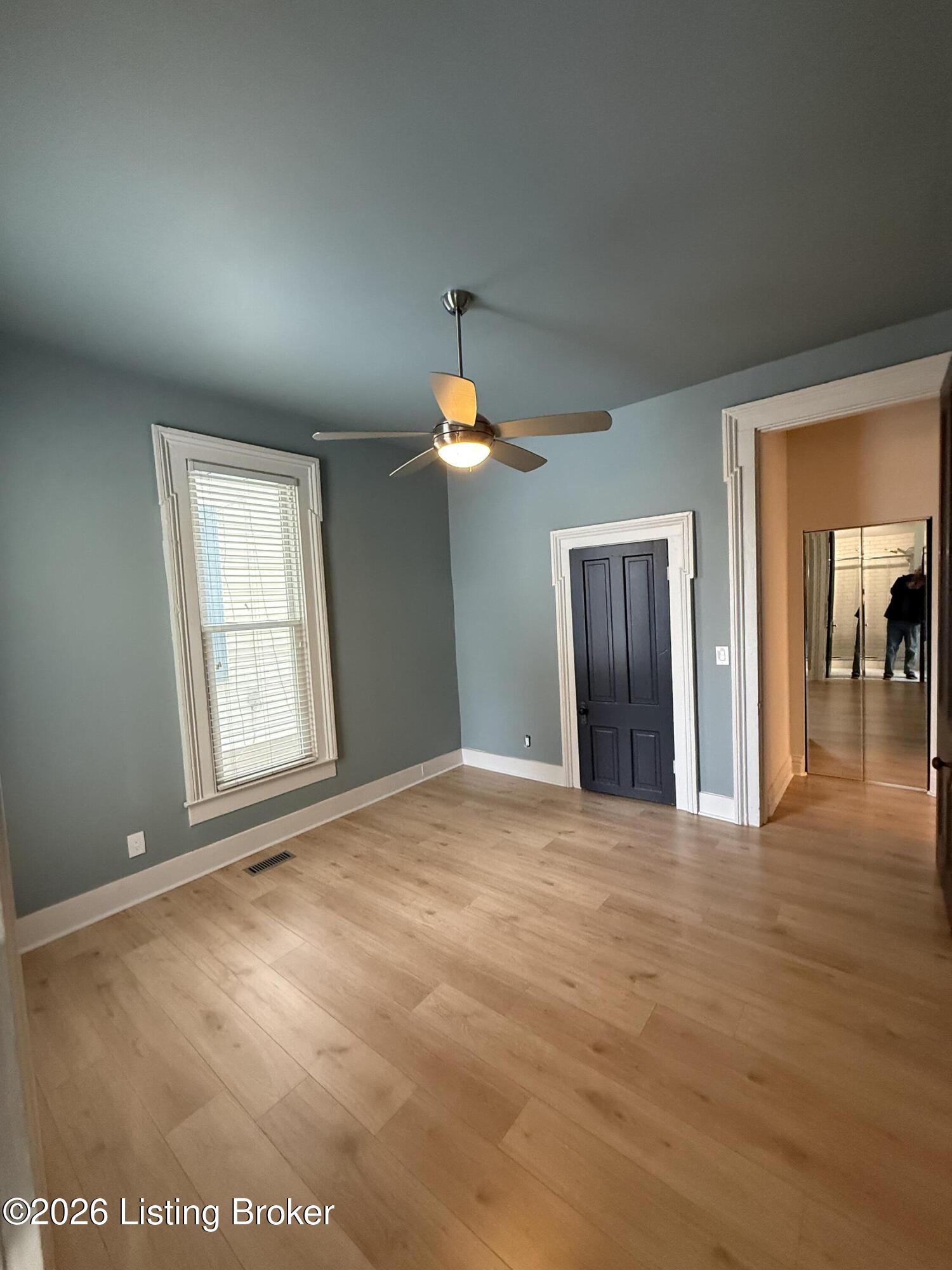1429 Morton Ave Property Photo 26