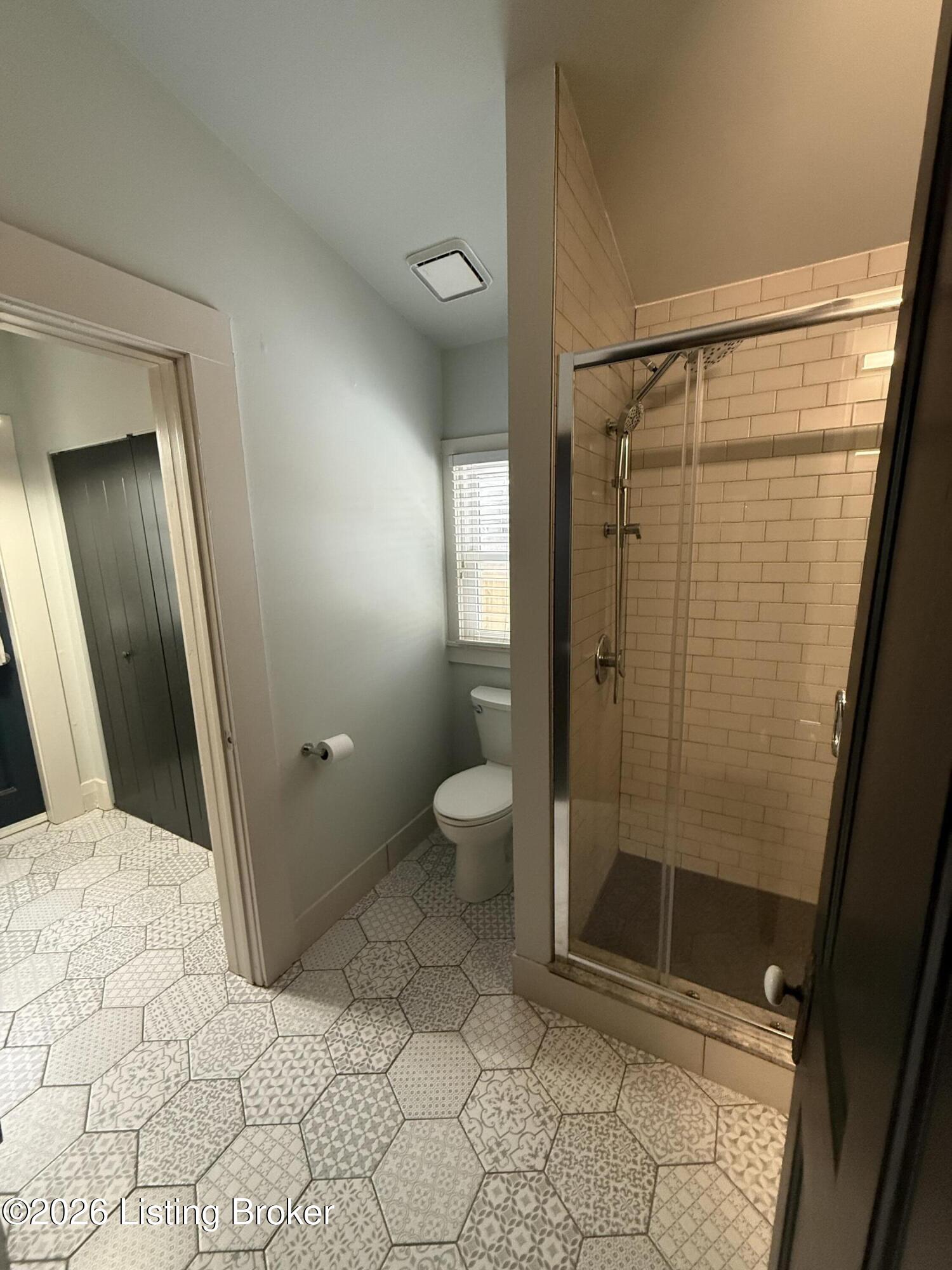1429 Morton Ave Property Photo 29