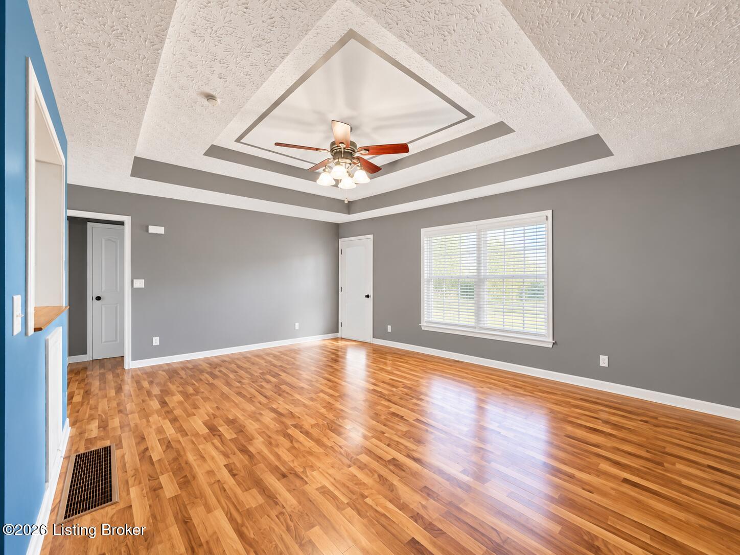 9098 Bloomfield Rd Property Photo 14