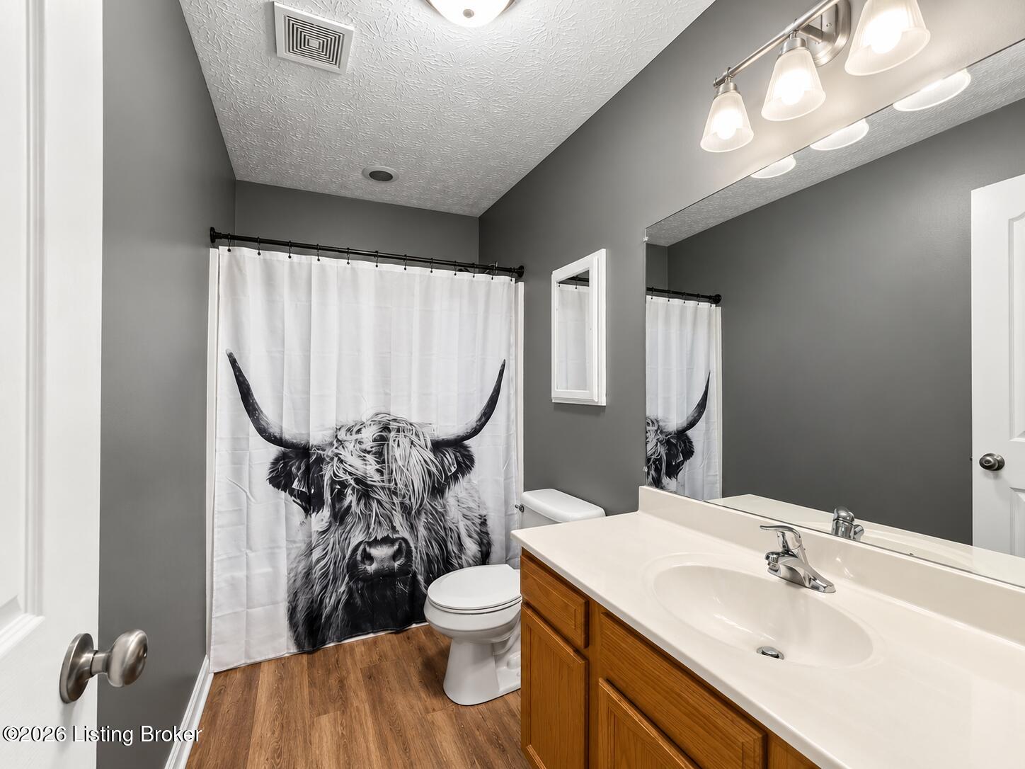 9098 Bloomfield Rd Property Photo 19