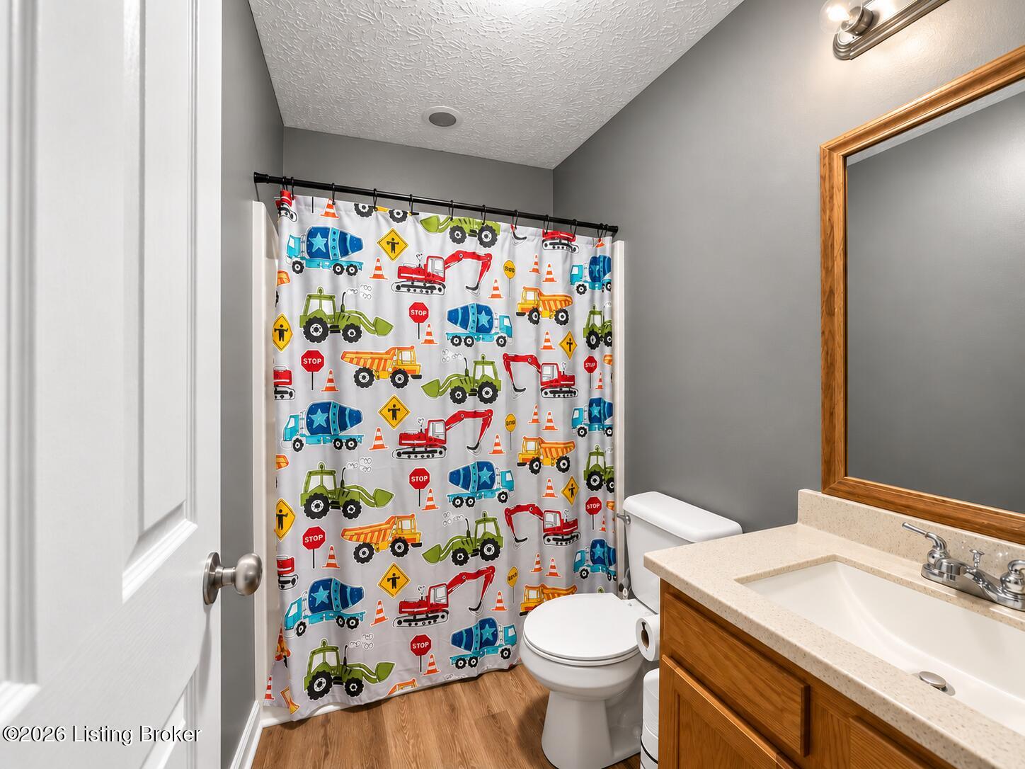 9098 Bloomfield Rd Property Photo 23