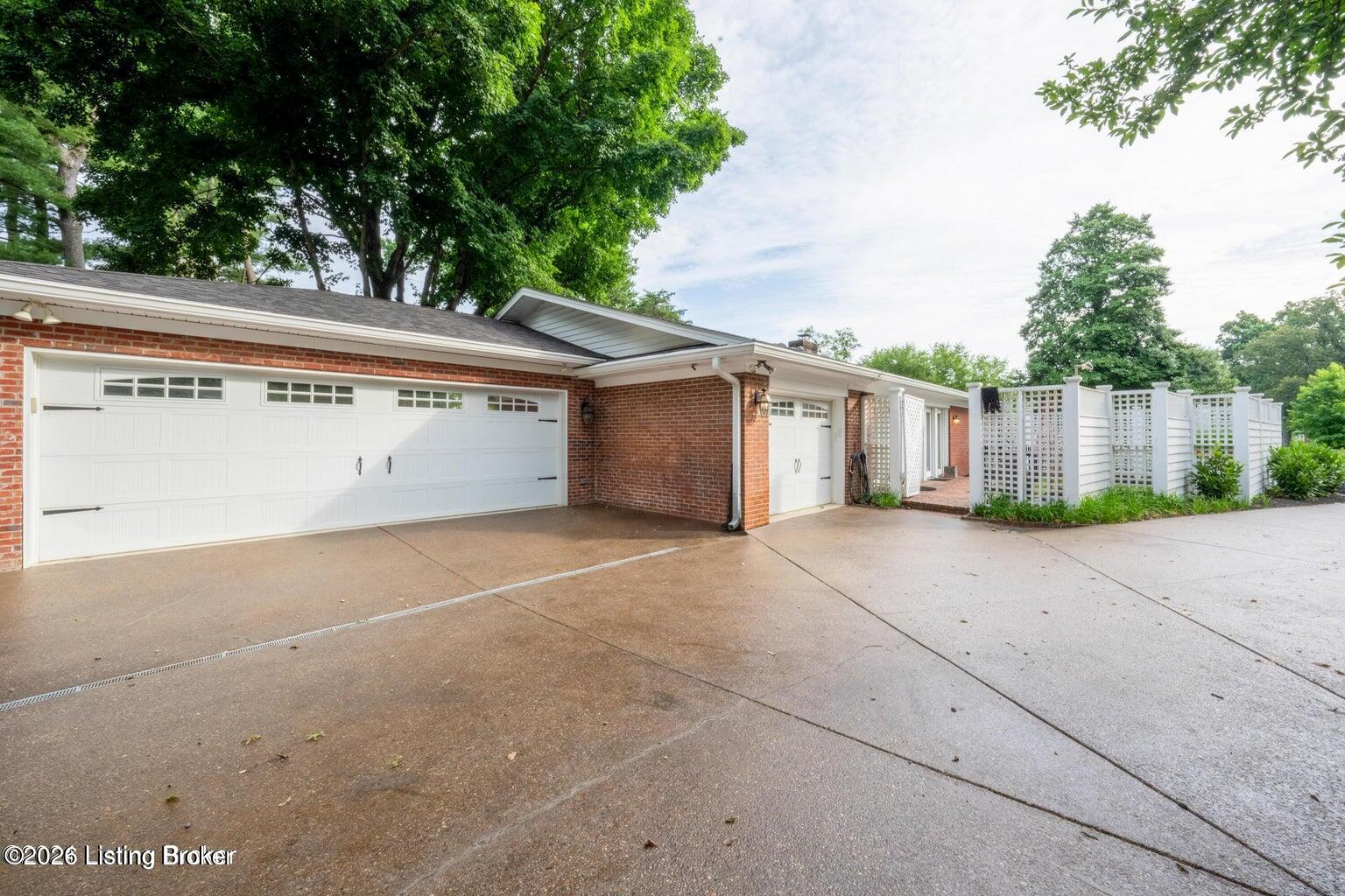 514 Jarvis Ln Property Photo 43