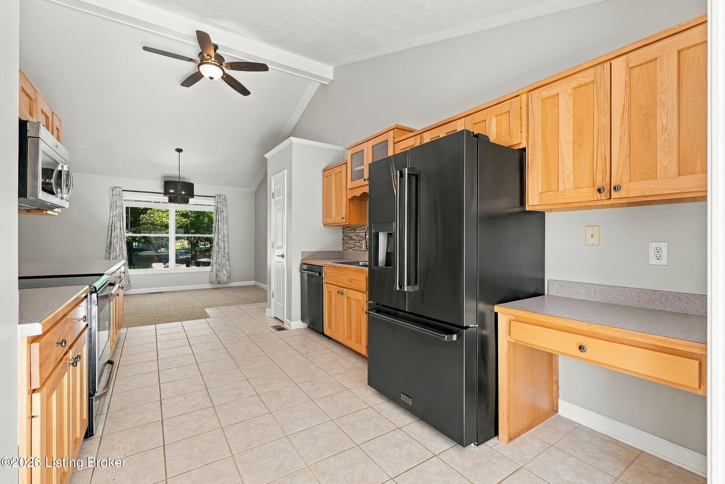 2010 Clarke Pointe Dr Property Photo 19