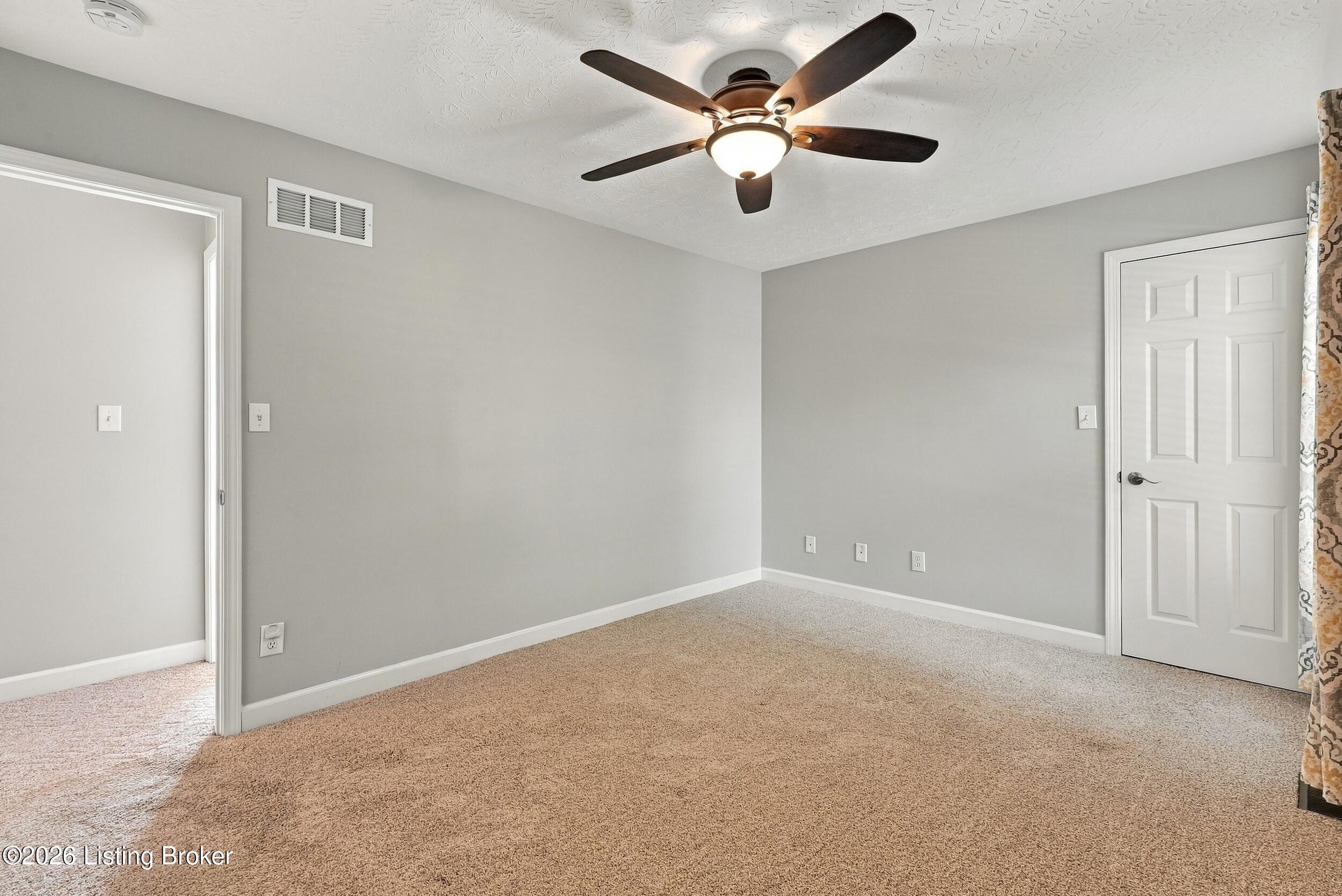 2010 Clarke Pointe Dr Property Photo 30