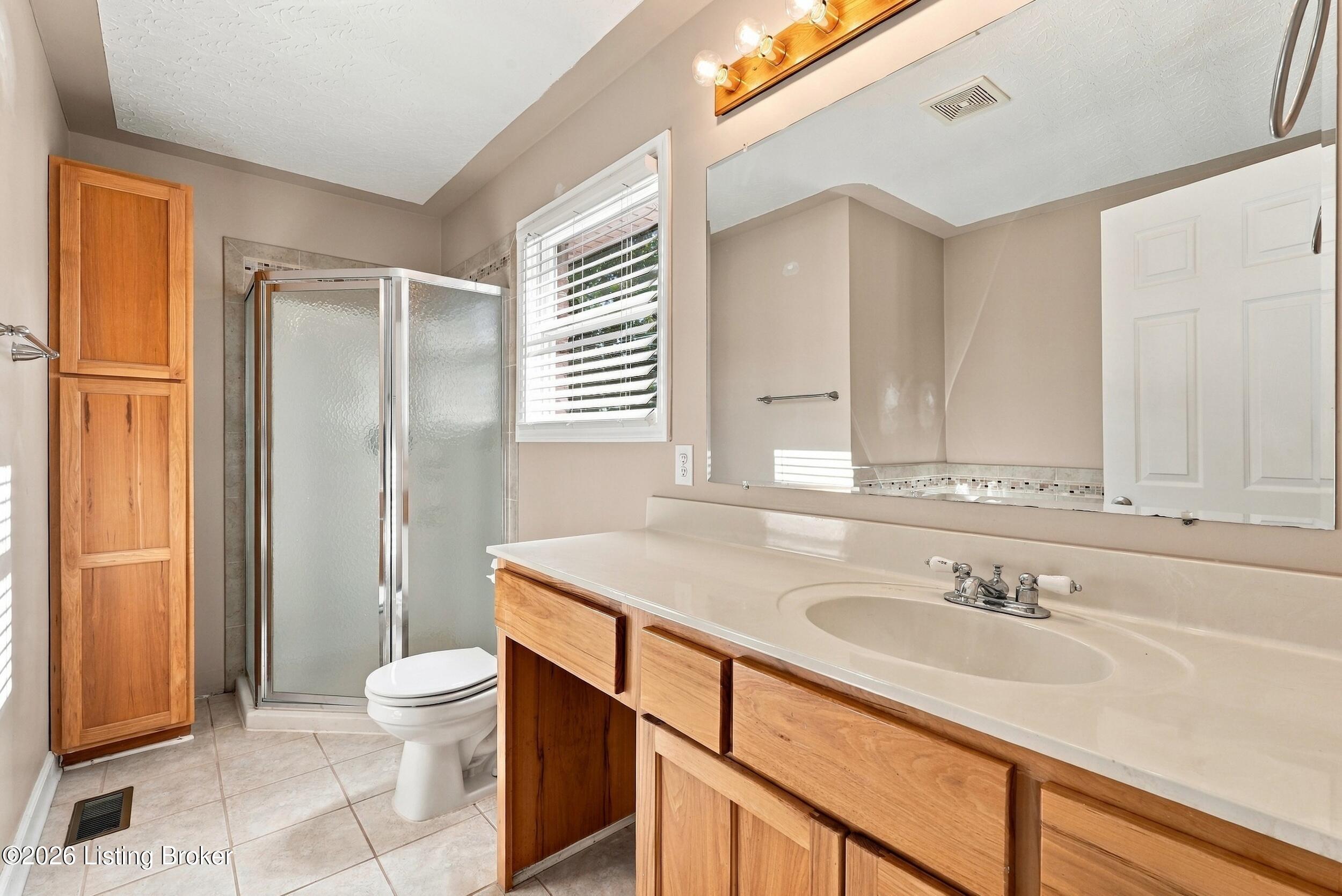 2010 Clarke Pointe Dr Property Photo 34