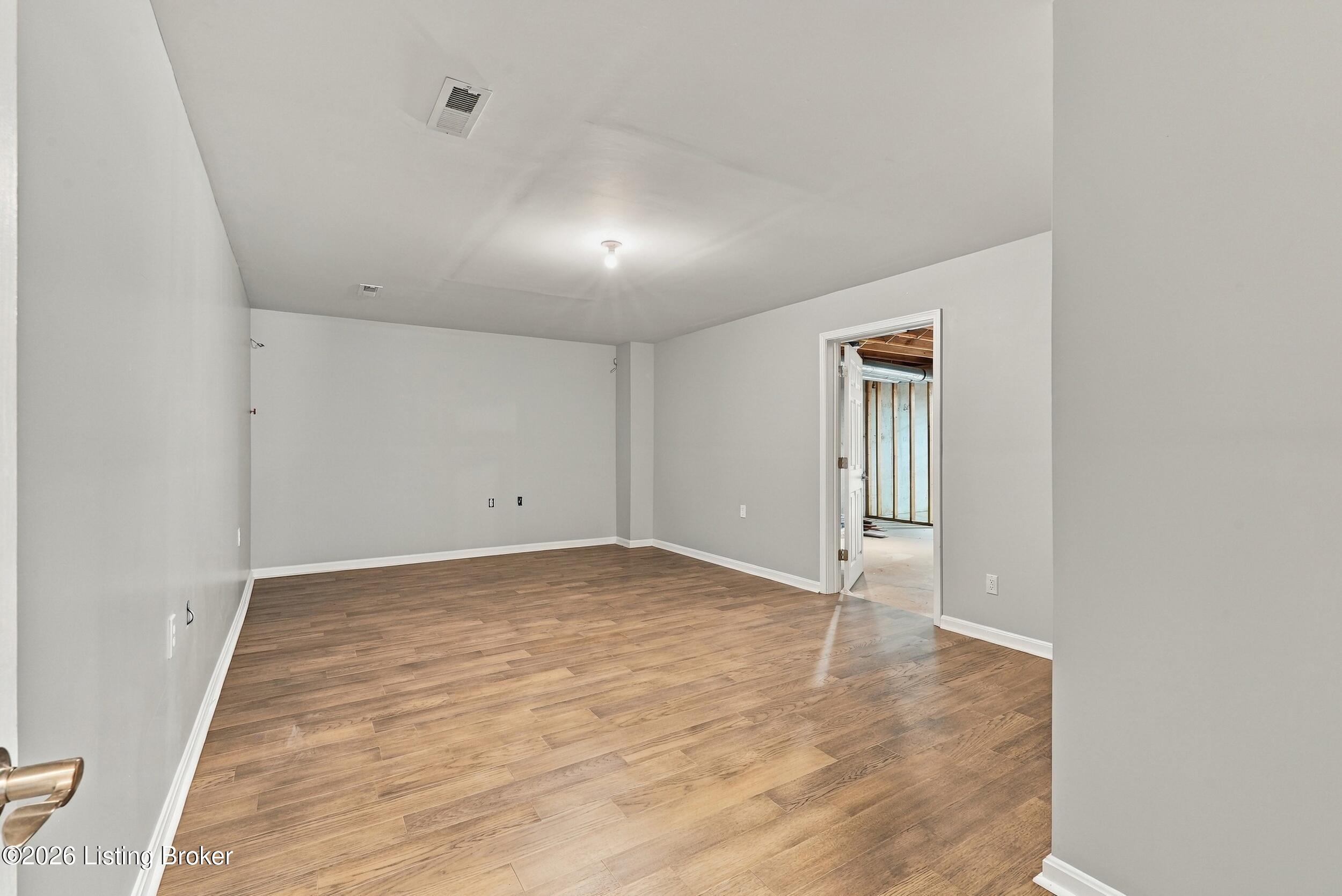 2010 Clarke Pointe Dr Property Photo 46