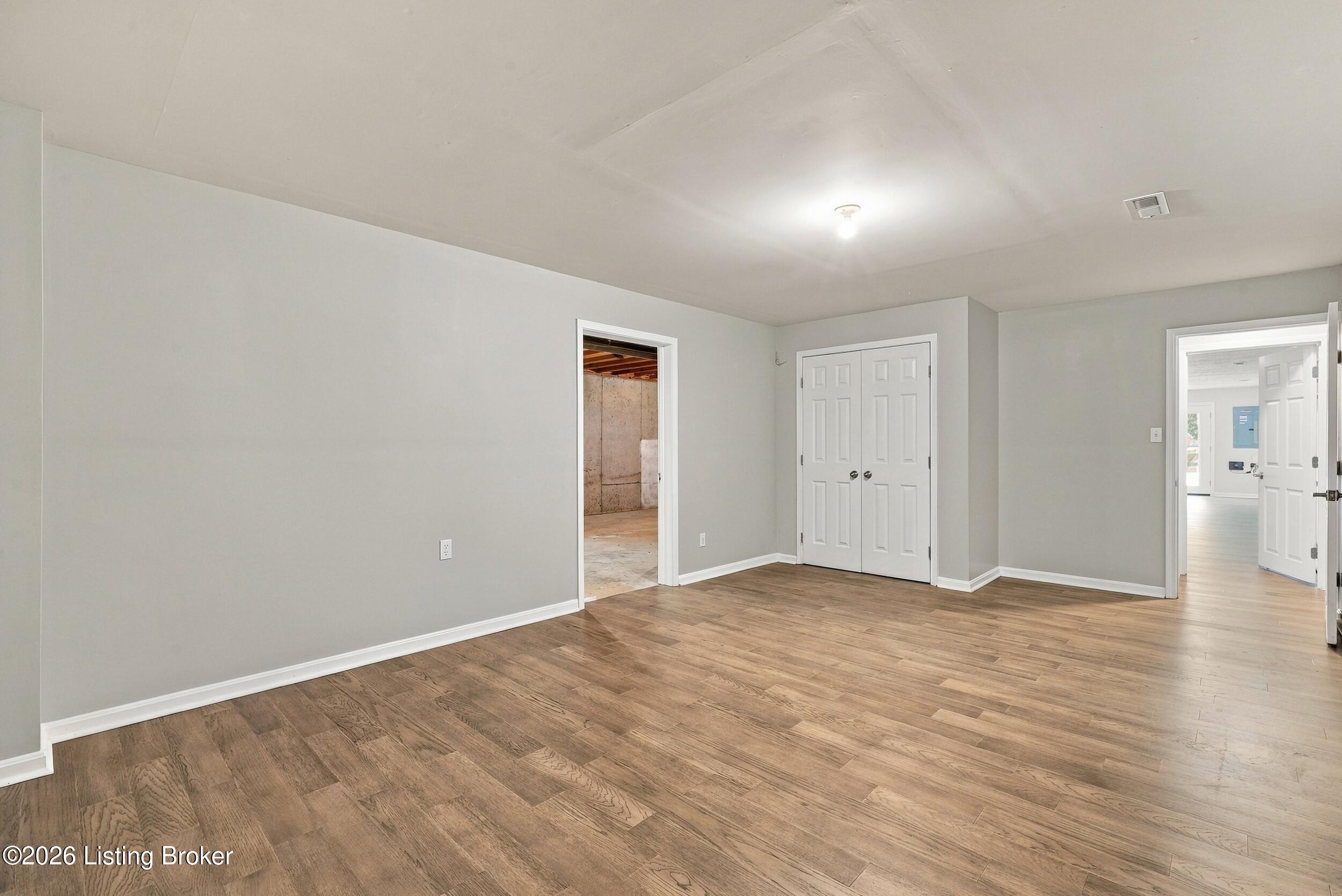 2010 Clarke Pointe Dr Property Photo 47